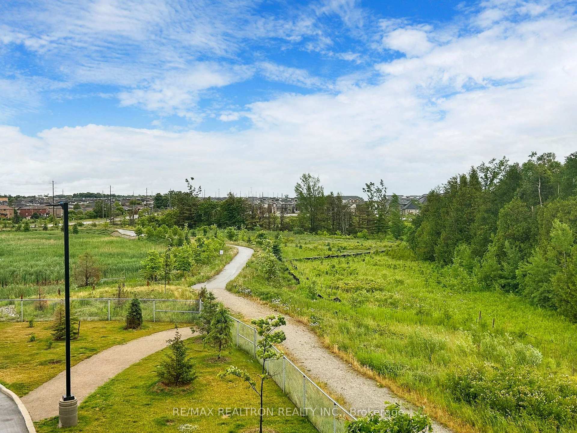 Photo 26 of Unit 202, 5 Chef Lane, Barrie, Rural Barrie Southeast — HOMEH