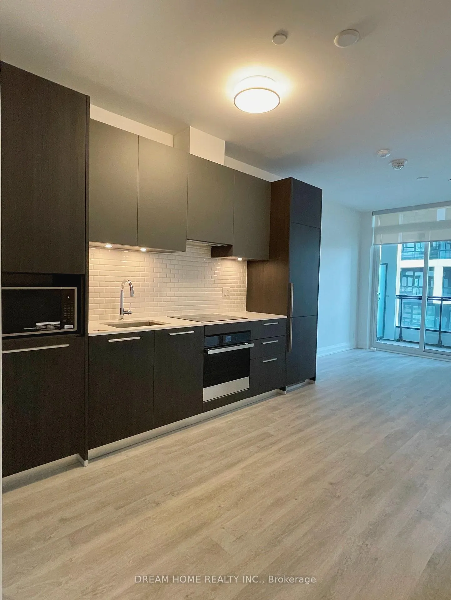Photo 1 of Unit 1502, 65 Broadway Avenue, Toronto, Mount Pleasant West — HOMEH
