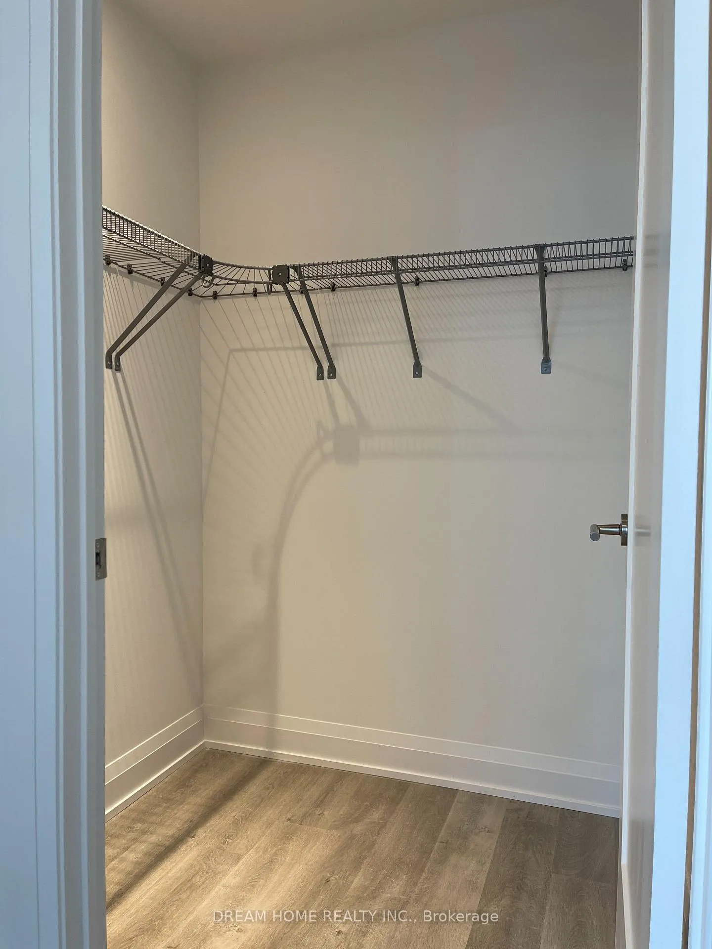Photo 7 of Unit 1502, 65 Broadway Avenue, Toronto, Mount Pleasant West — HOMEH