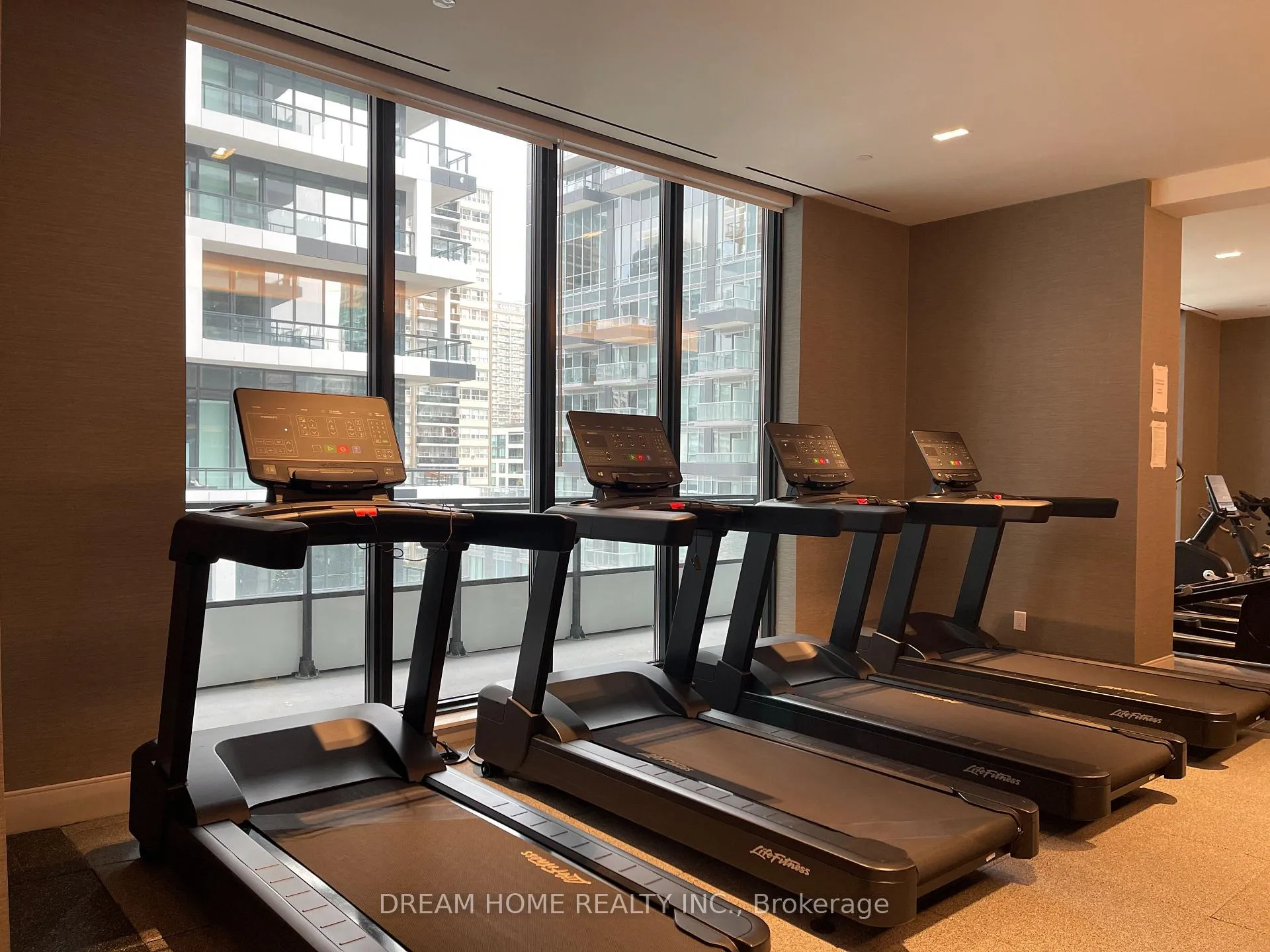 Photo 17 of Unit 1502, 65 Broadway Avenue, Toronto, Mount Pleasant West — HOMEH