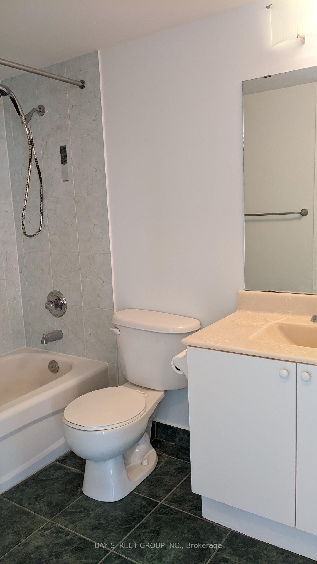 Photo 8 of Unit 910, 55 South Town Centre Boulevard, Markham, Unionville — HOMEH