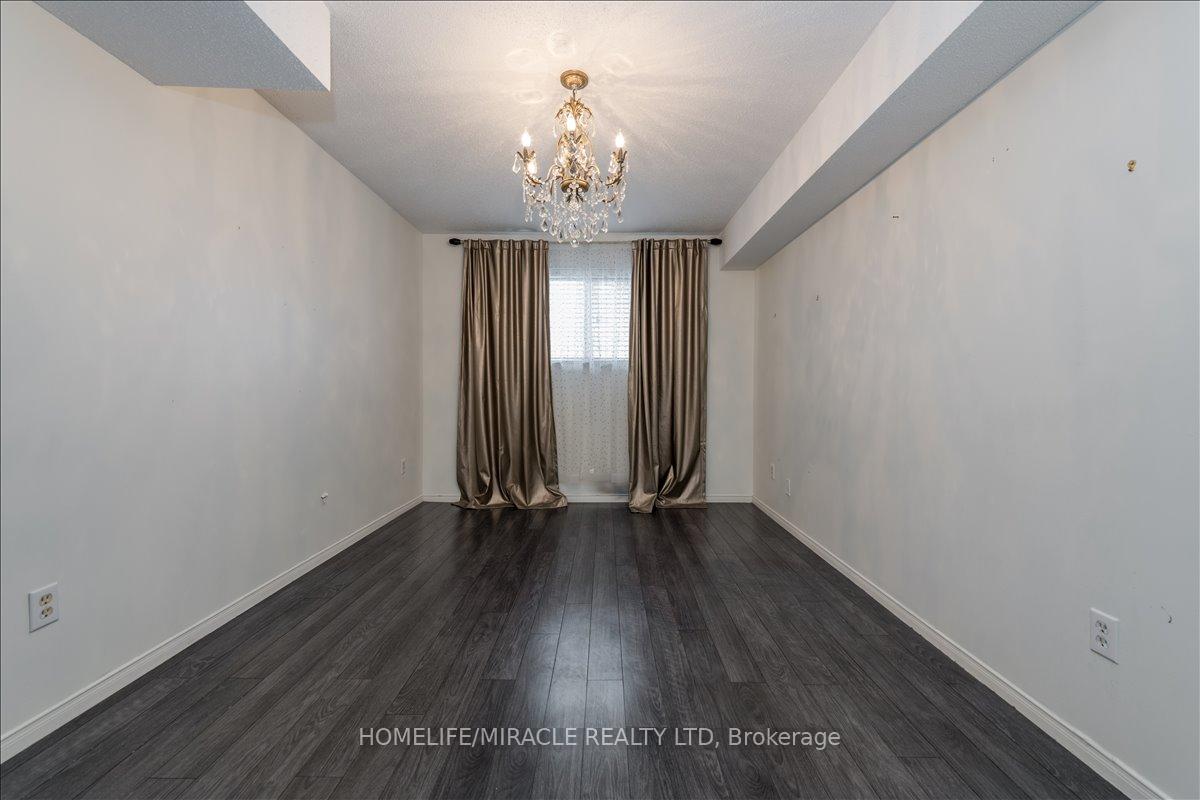Photo 3 of Unit B07, 126 Bell Farm Road, Barrie, Alliance — HOMEH