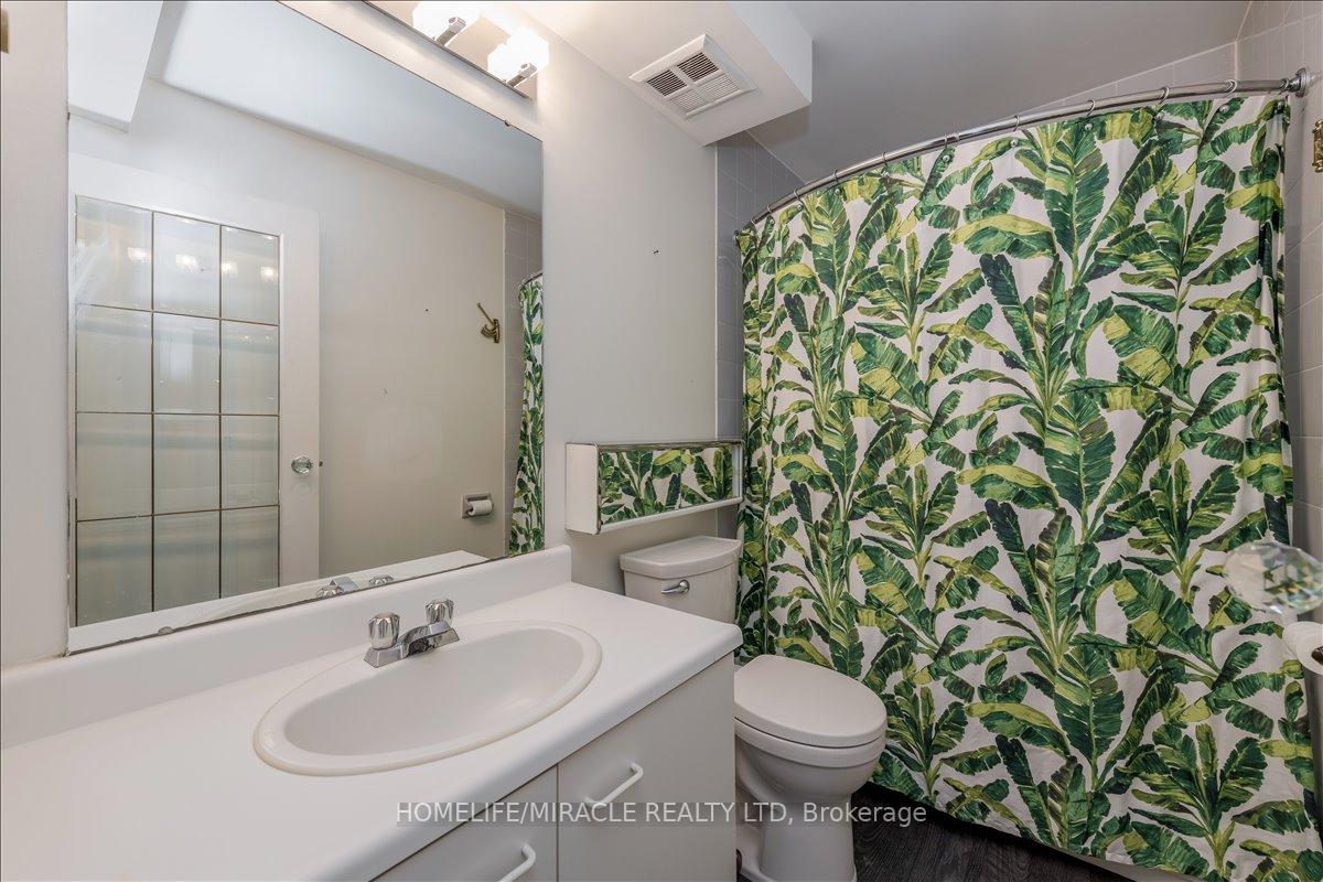 Photo 4 of Unit B07, 126 Bell Farm Road, Barrie, Alliance — HOMEH