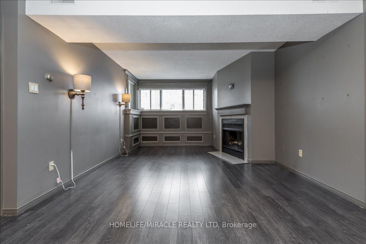 Photo 21 of Unit B07, 126 Bell Farm Road, Barrie, Alliance — HOMEH