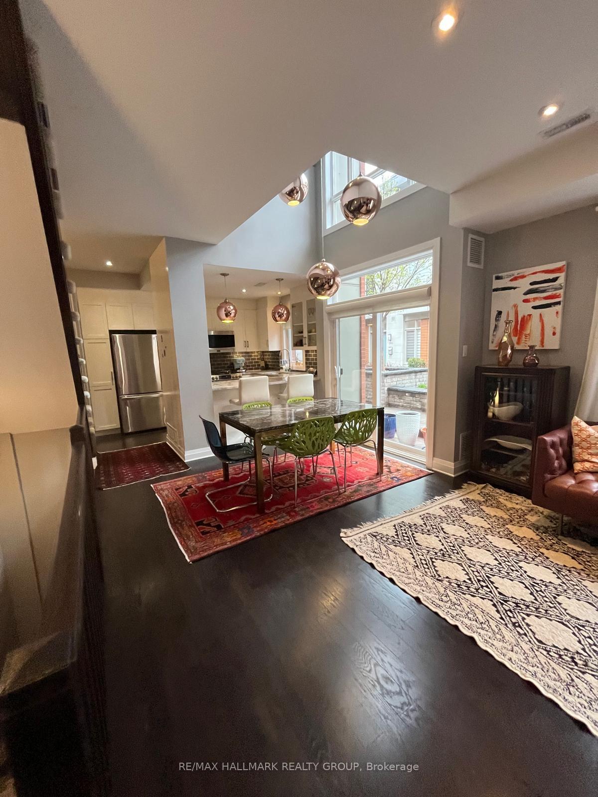 Photo 7 of 356 Ravenhill Avenue E, Ottawa, McKellar/Highland — HOMEH