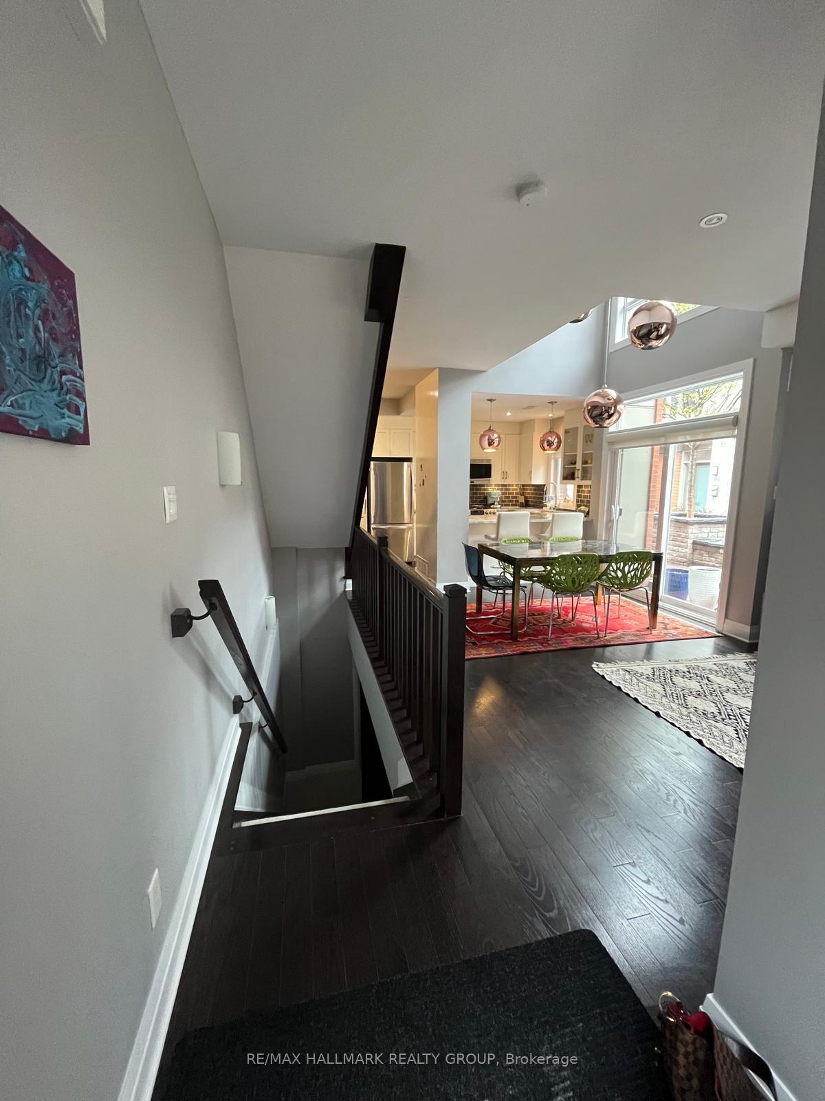 Photo 11 of 356 Ravenhill Avenue E, Ottawa, McKellar/Highland — HOMEH