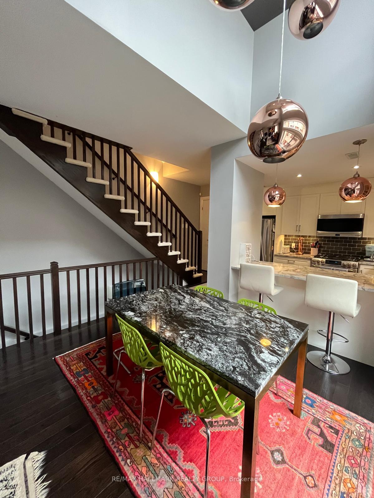 Photo 14 of 356 Ravenhill Avenue E, Ottawa, McKellar/Highland — HOMEH