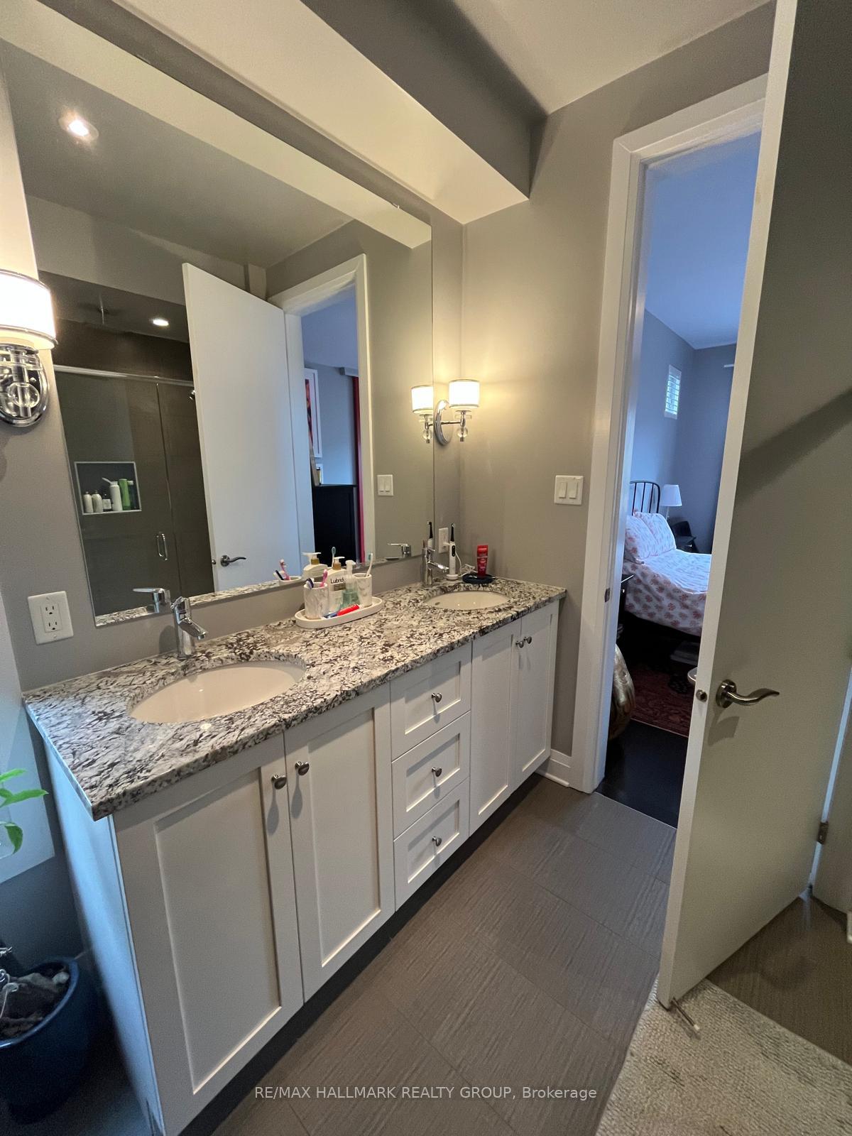 Photo 26 of 356 Ravenhill Avenue E, Ottawa, McKellar/Highland — HOMEH