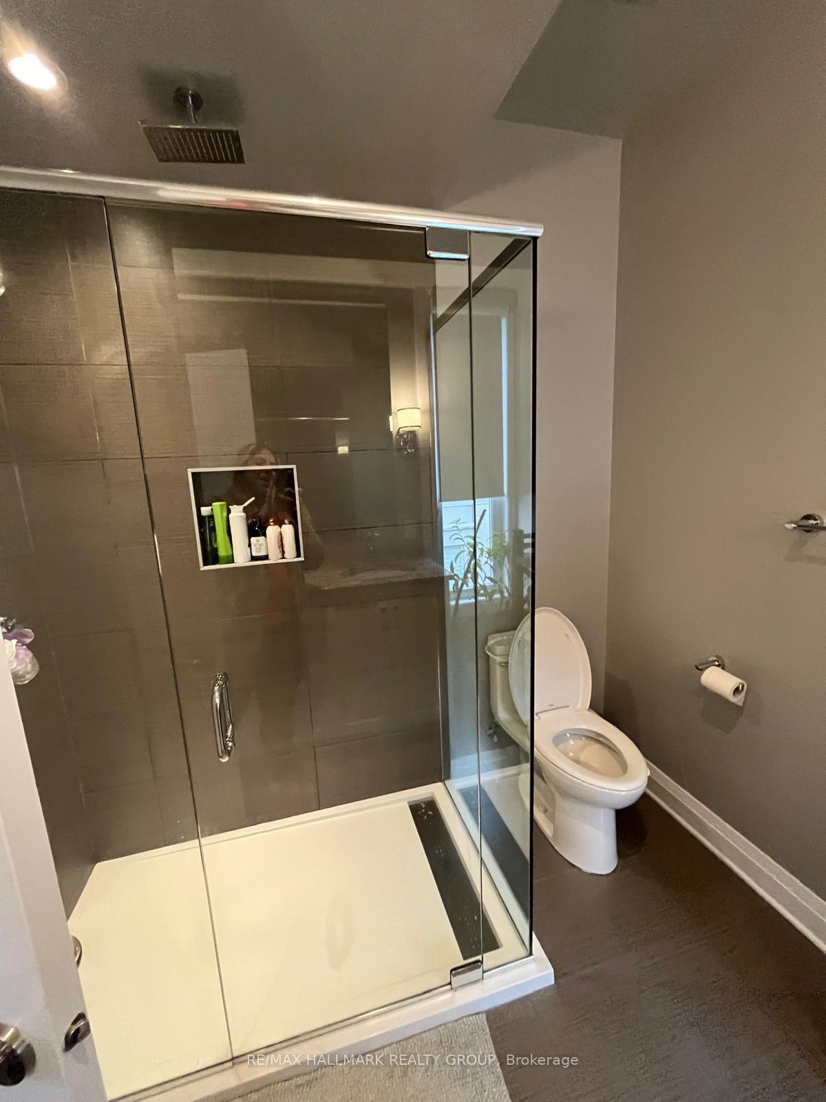 Photo 24 of 356 Ravenhill Avenue E, Ottawa, McKellar/Highland — HOMEH