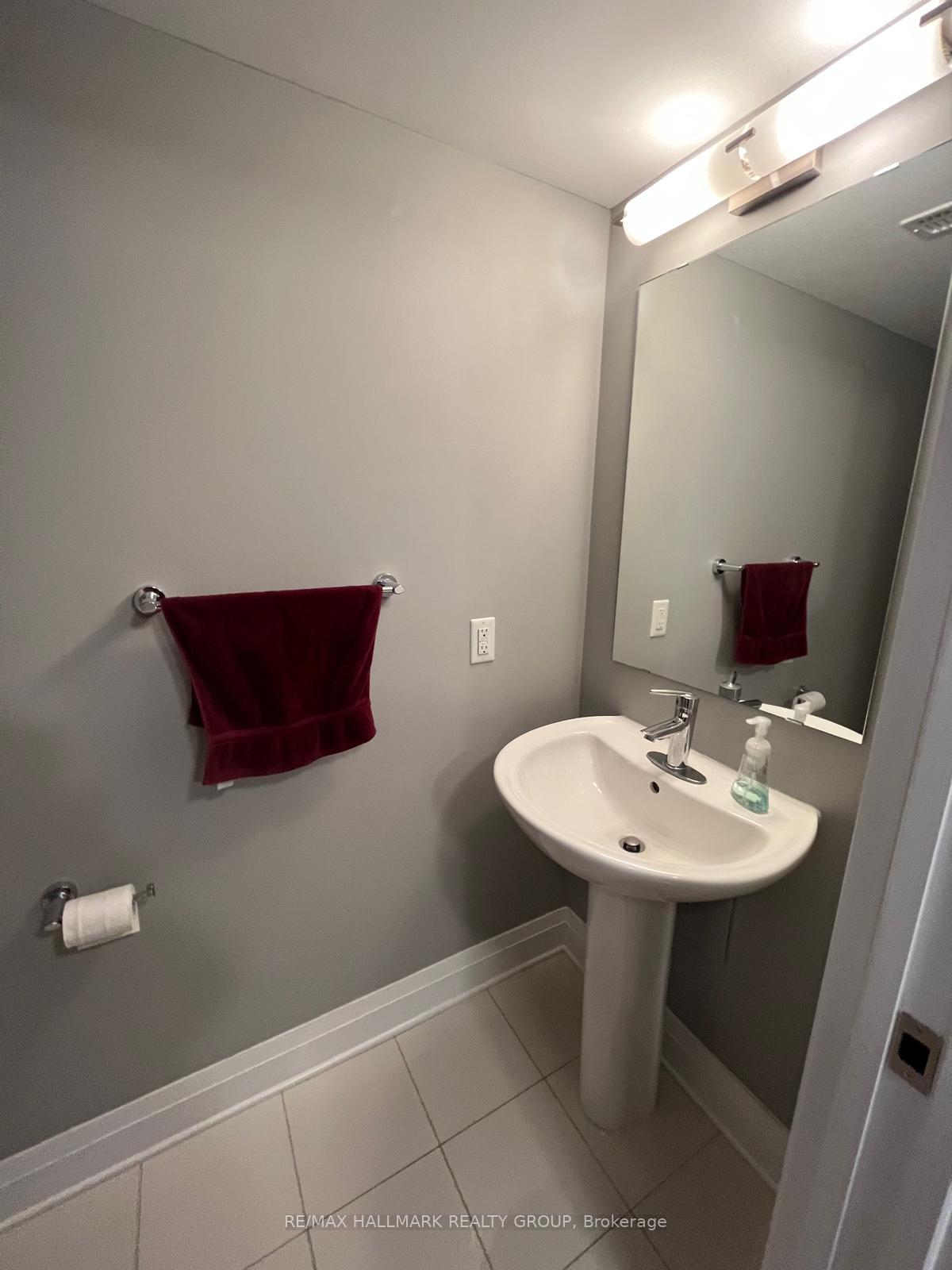 Photo 29 of 356 Ravenhill Avenue E, Ottawa, McKellar/Highland — HOMEH