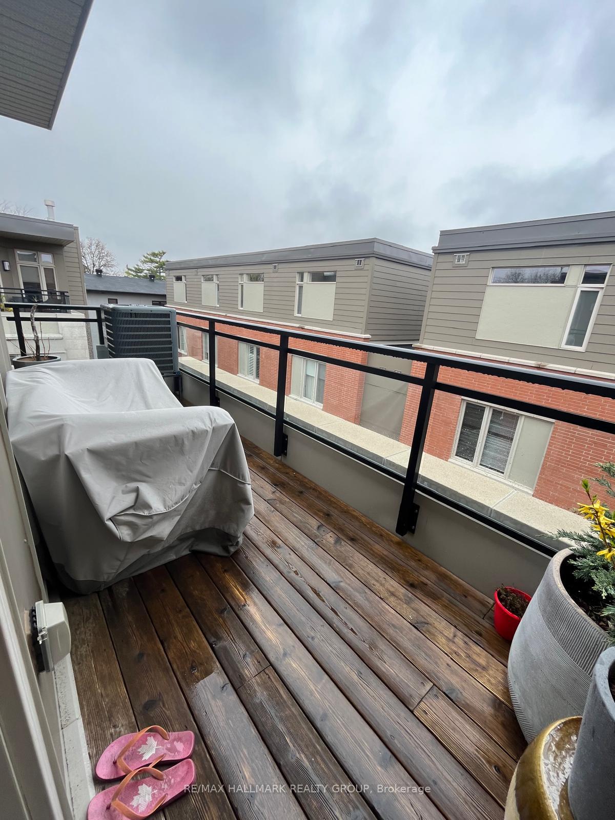 Photo 33 of 356 Ravenhill Avenue E, Ottawa, McKellar/Highland — HOMEH
