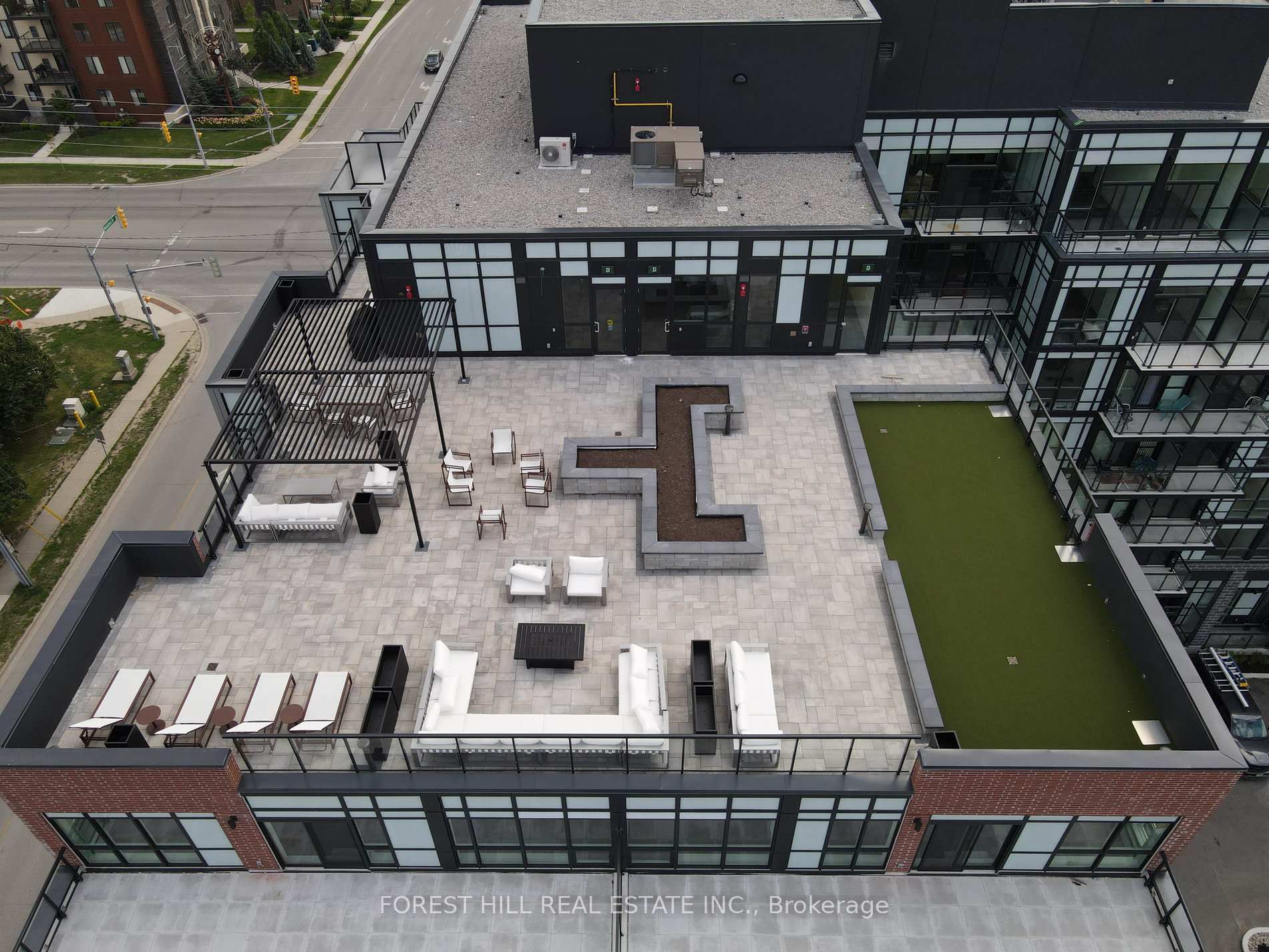 Photo 8 of Unit 223, 681 Yonge Street, Barrie, Painswick South — HOMEH