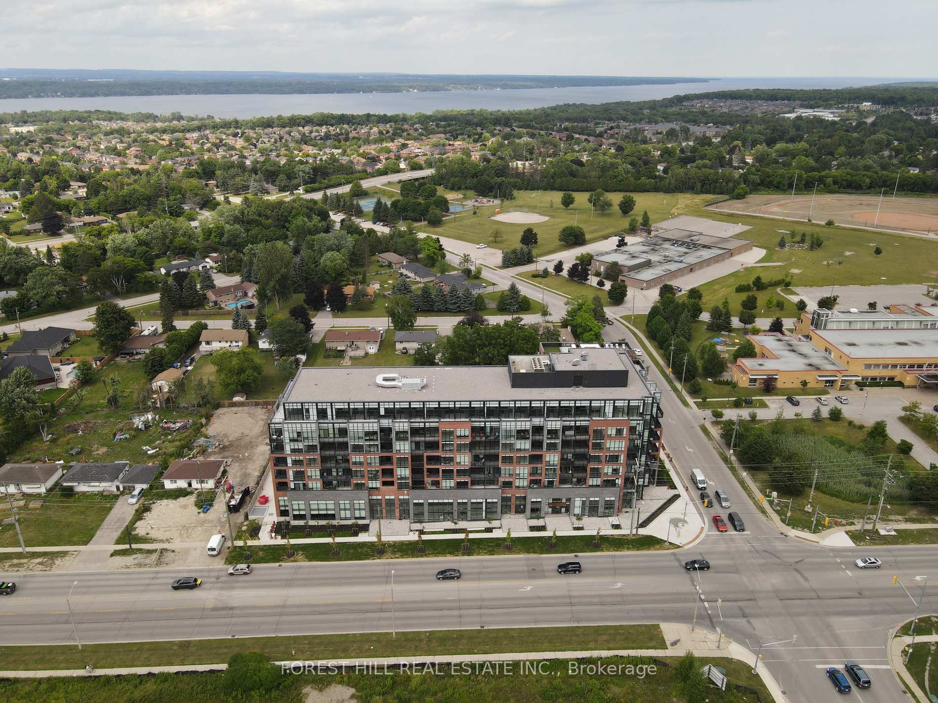 Photo 10 of Unit 223, 681 Yonge Street, Barrie, Painswick South — HOMEH