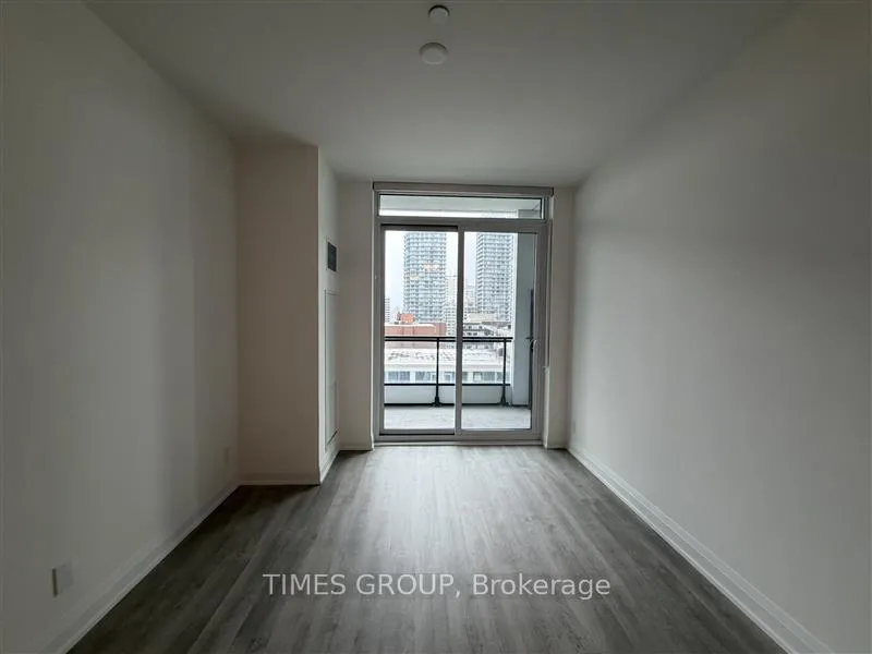 Photo 4 of Unit 1406, 65 Broadway Avenue, Toronto, Mount Pleasant West — HOMEH