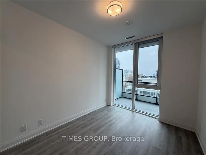 Photo 6 of Unit 1406, 65 Broadway Avenue, Toronto, Mount Pleasant West — HOMEH