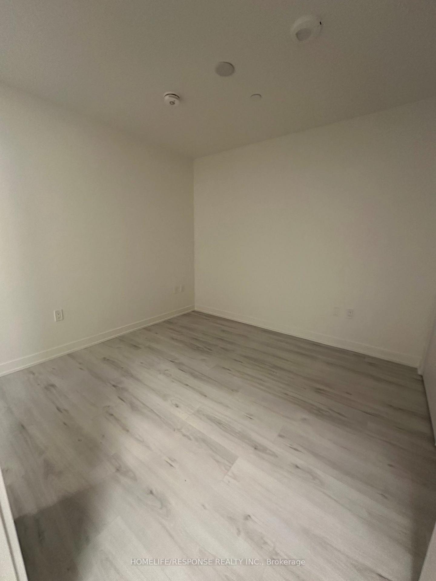 Photo 5 of Unit 411, 120 Broadway Avenue, Toronto, Mount Pleasant West — HOMEH