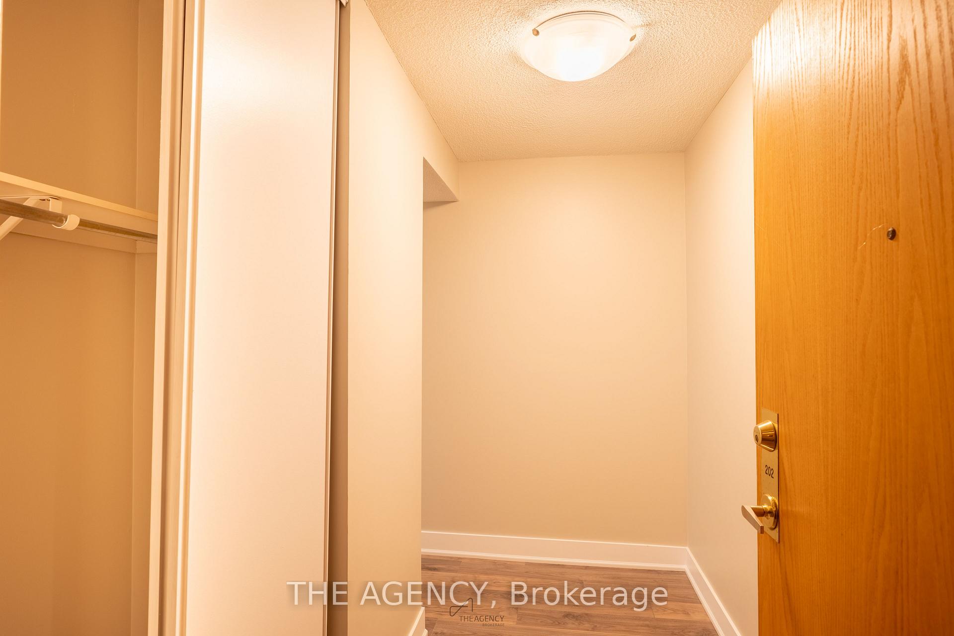 Photo 21 of Unit 202, 25 Meadow Lane, Barrie, Ardagh — HOMEH