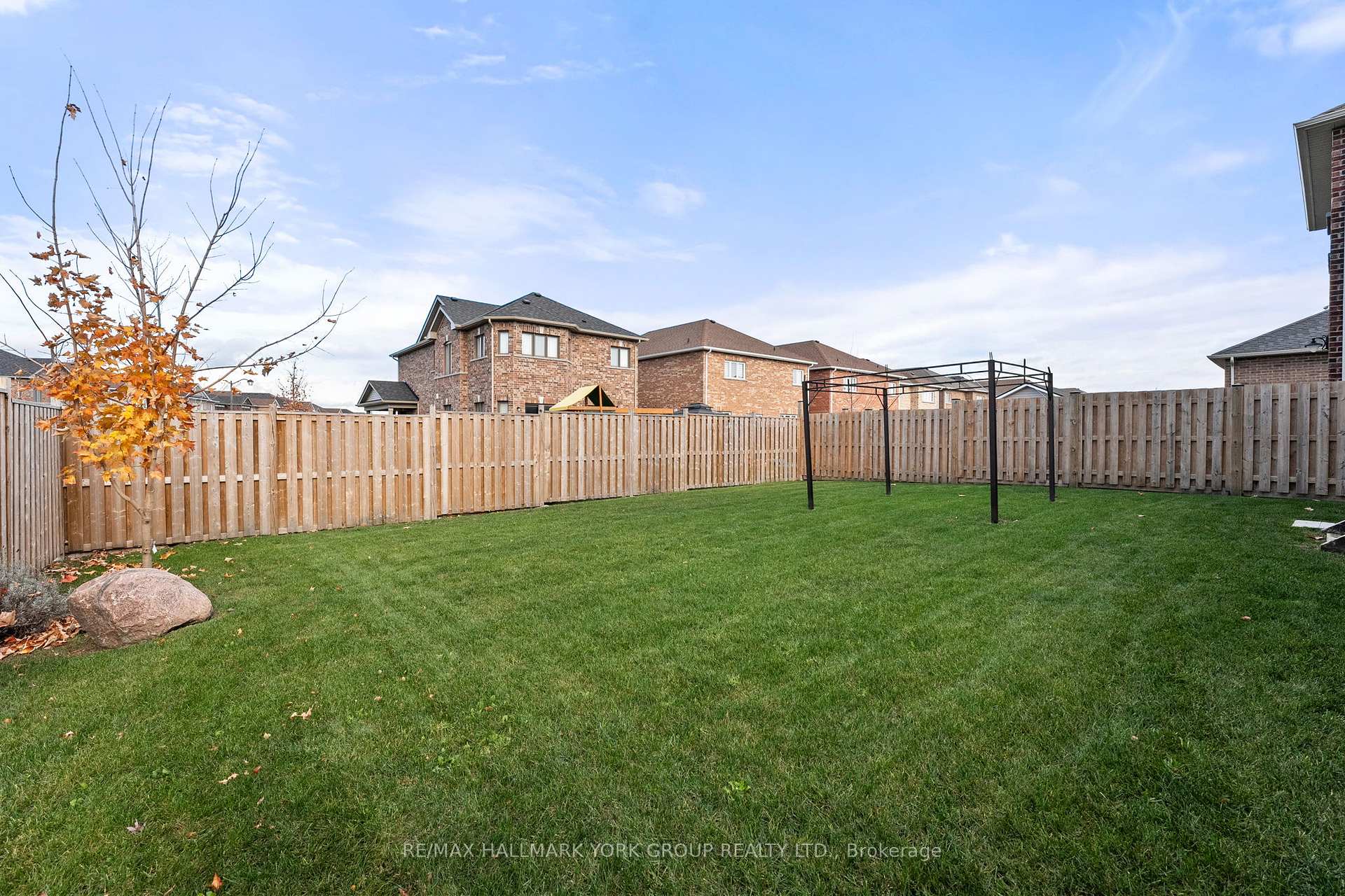 Photo 40 of 8 Pollock Avenue, Brock, Beaverton — HOMEH