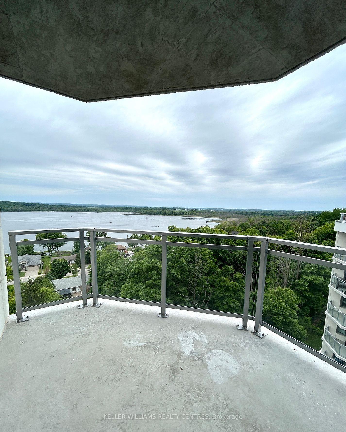 Photo 6 of Unit 909, 56 Lakeside Terrace, Barrie, Little Lake — HOMEH