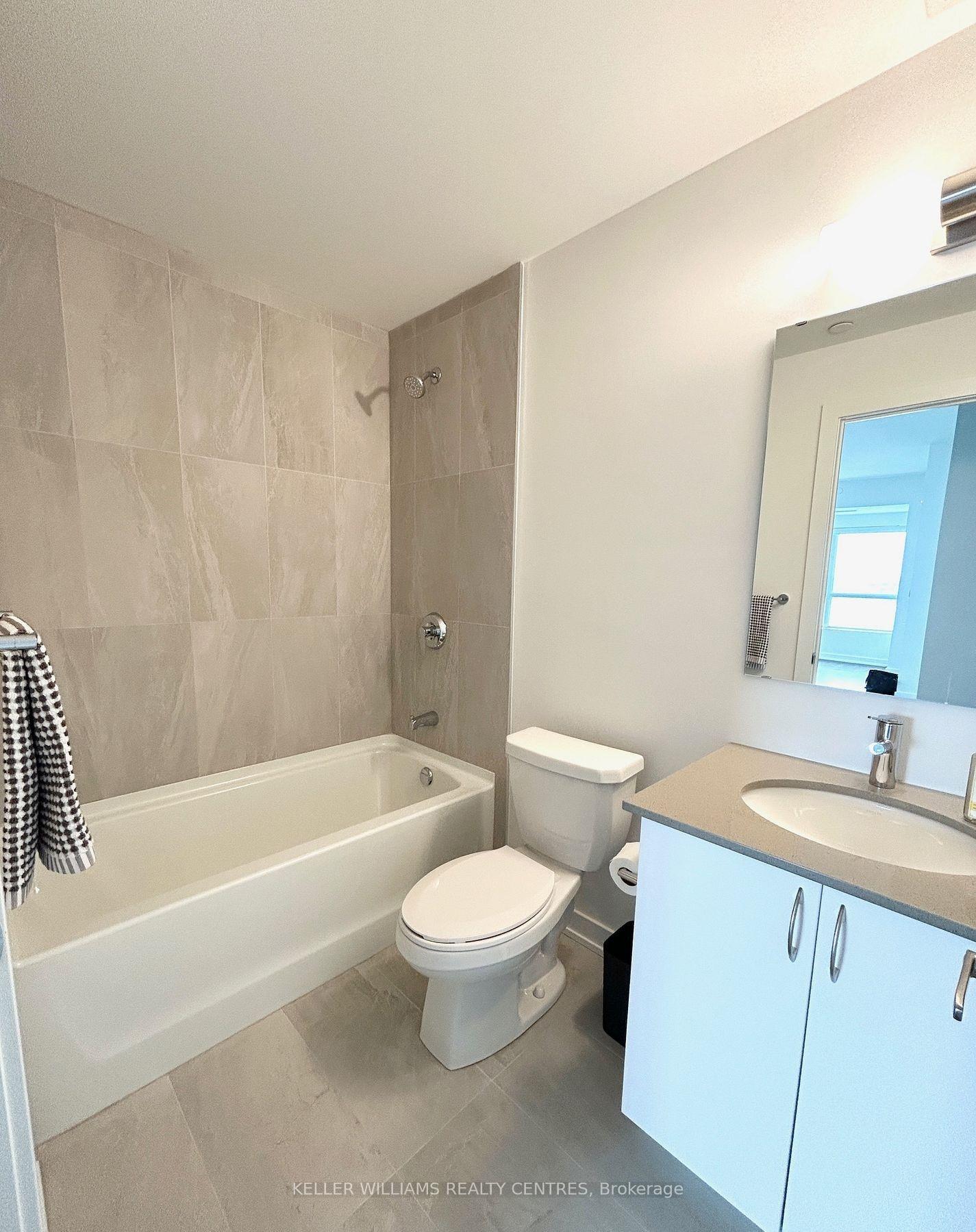 Photo 7 of Unit 909, 56 Lakeside Terrace, Barrie, Little Lake — HOMEH