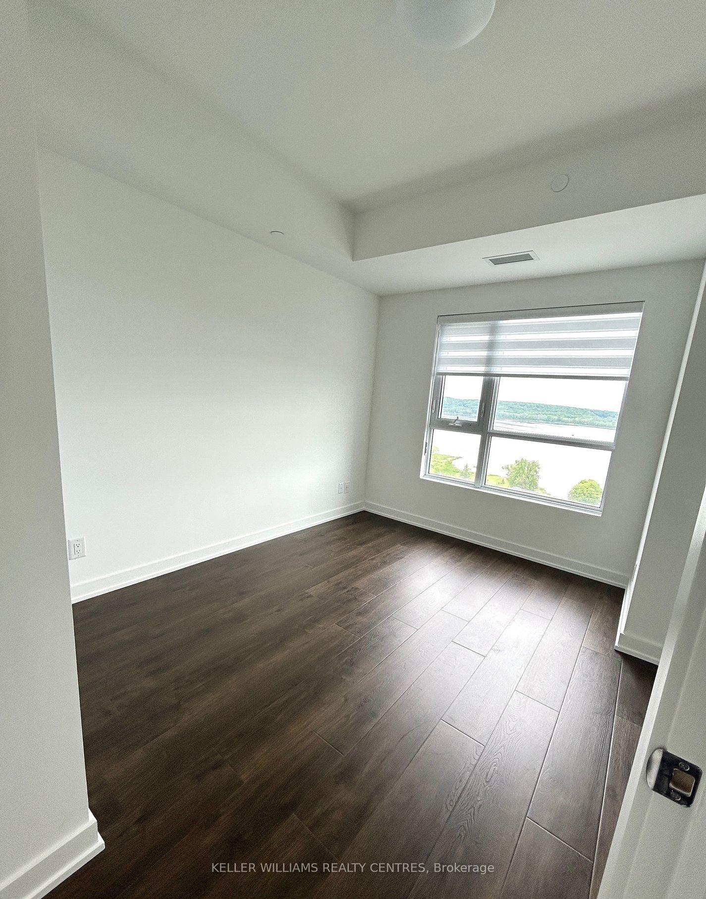 Photo 8 of Unit 909, 56 Lakeside Terrace, Barrie, Little Lake — HOMEH