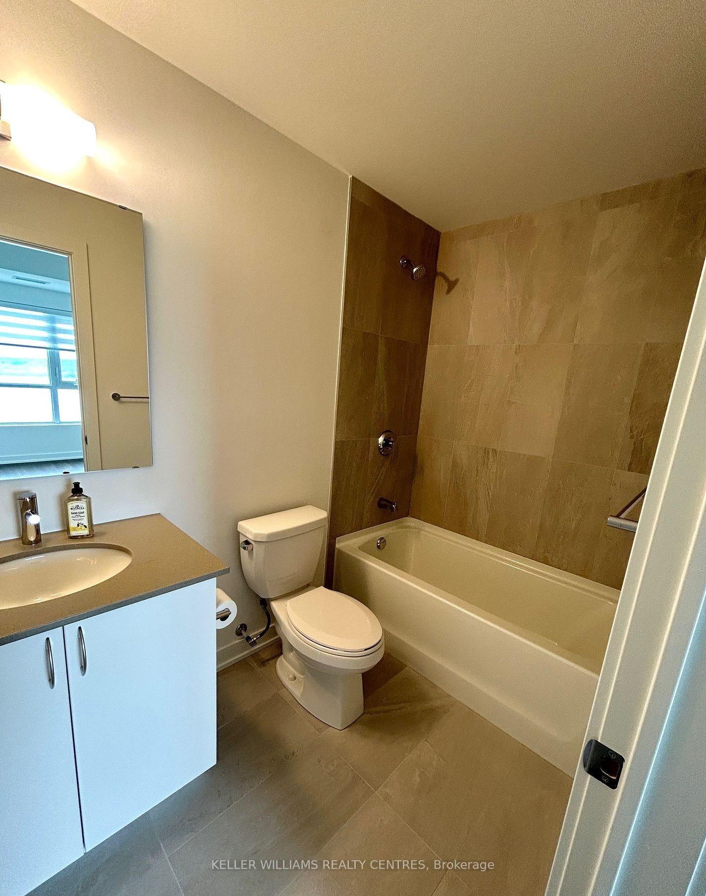 Photo 9 of Unit 909, 56 Lakeside Terrace, Barrie, Little Lake — HOMEH