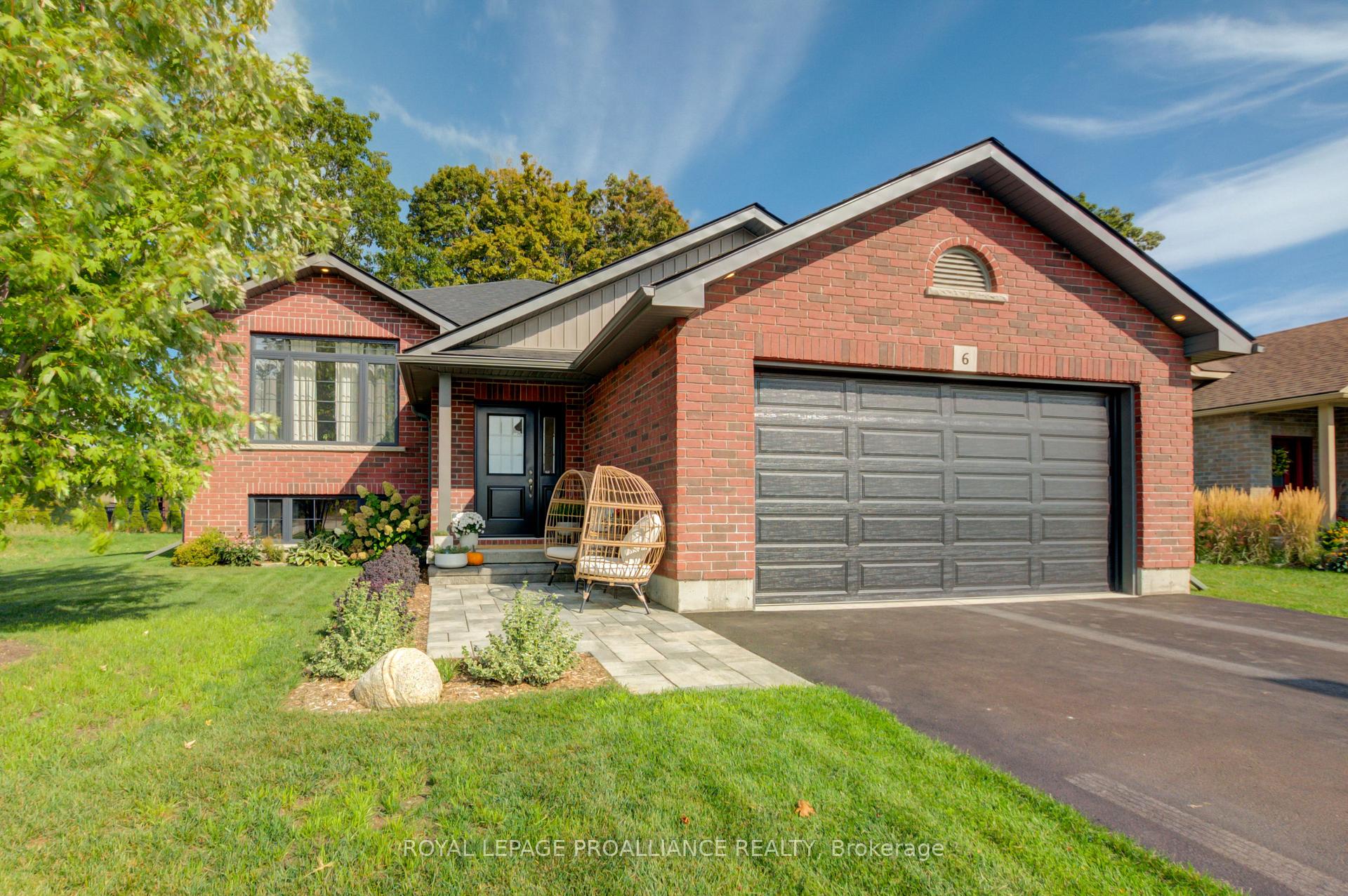 Photo 3 of 6 Lawrence Avenue, Prince Edward County, Sophiasburg Ward — HOMEH