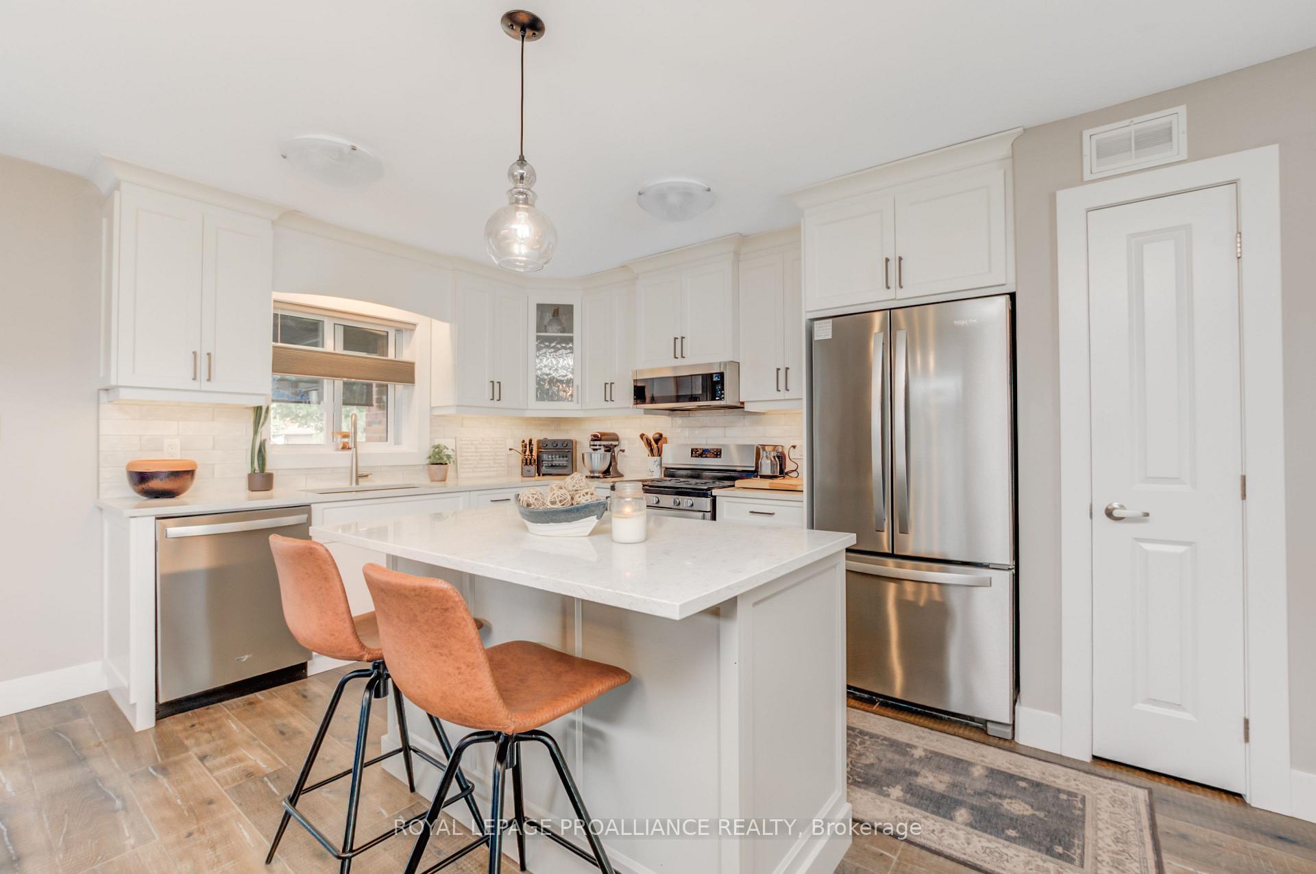 Photo 9 of 6 Lawrence Avenue, Prince Edward County, Sophiasburg Ward — HOMEH