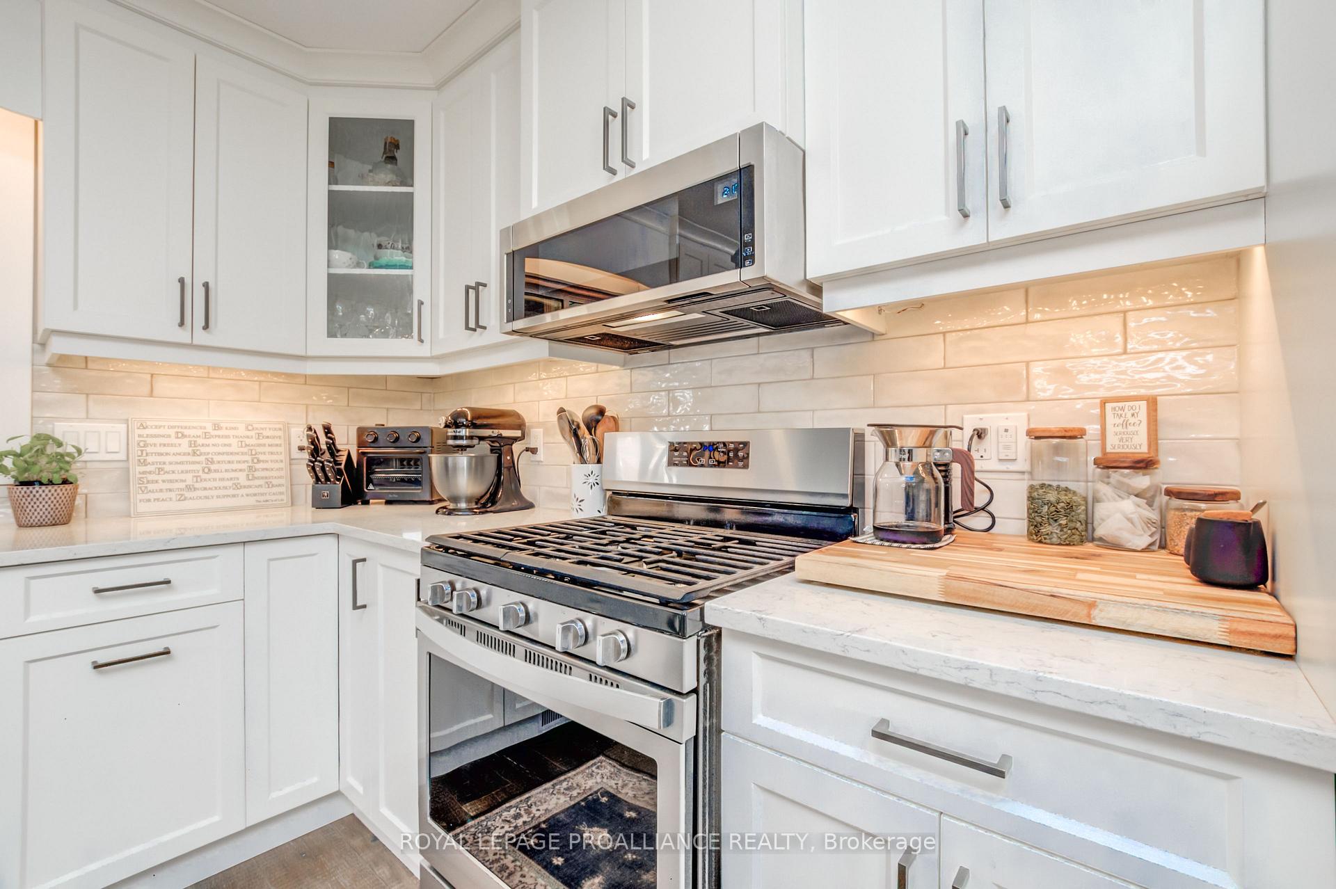 Photo 14 of 6 Lawrence Avenue, Prince Edward County, Sophiasburg Ward — HOMEH