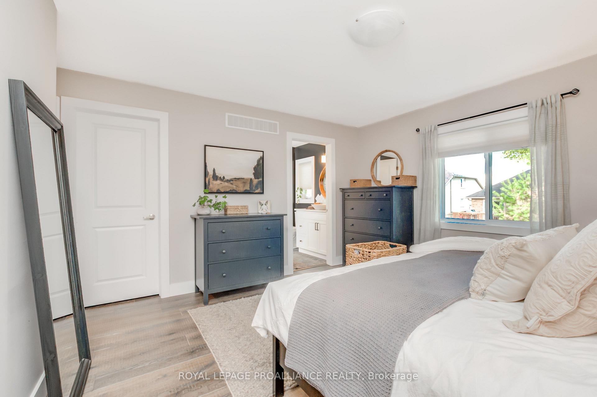 Photo 32 of 6 Lawrence Avenue, Prince Edward County, Sophiasburg Ward — HOMEH