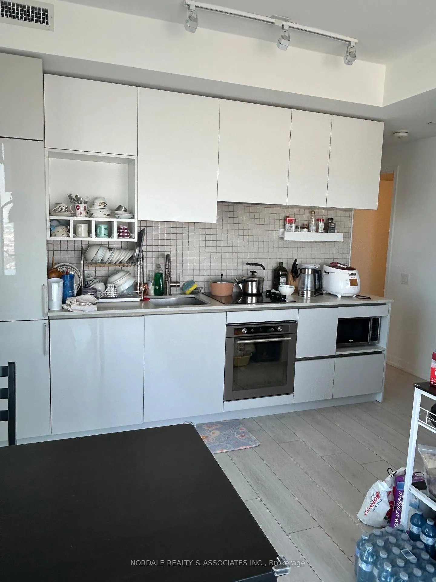 Photo 4 of Unit 3802, 950 Portage Parkway W, Vaughan, Concord — HOMEH