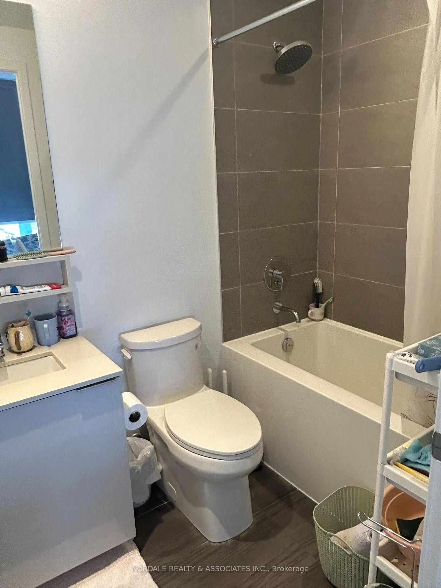 Photo 8 of Unit 3802, 950 Portage Parkway W, Vaughan, Concord — HOMEH