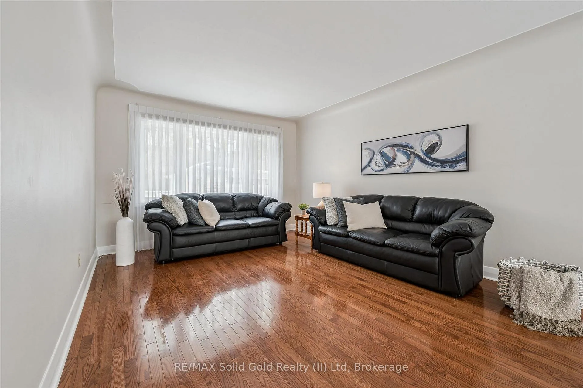 Photo 8 of 390 Dumfries Avenue, Waterloo — HOMEH