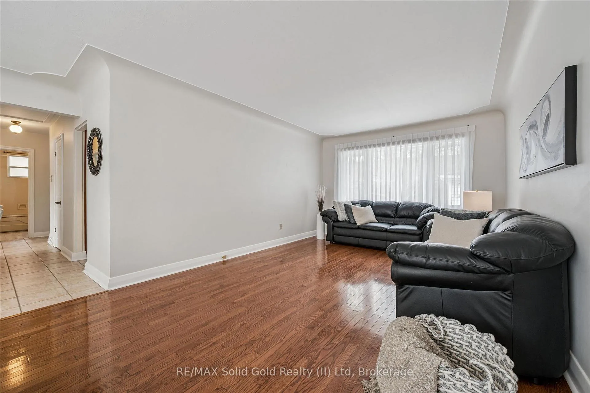 Photo 9 of 390 Dumfries Avenue, Waterloo — HOMEH