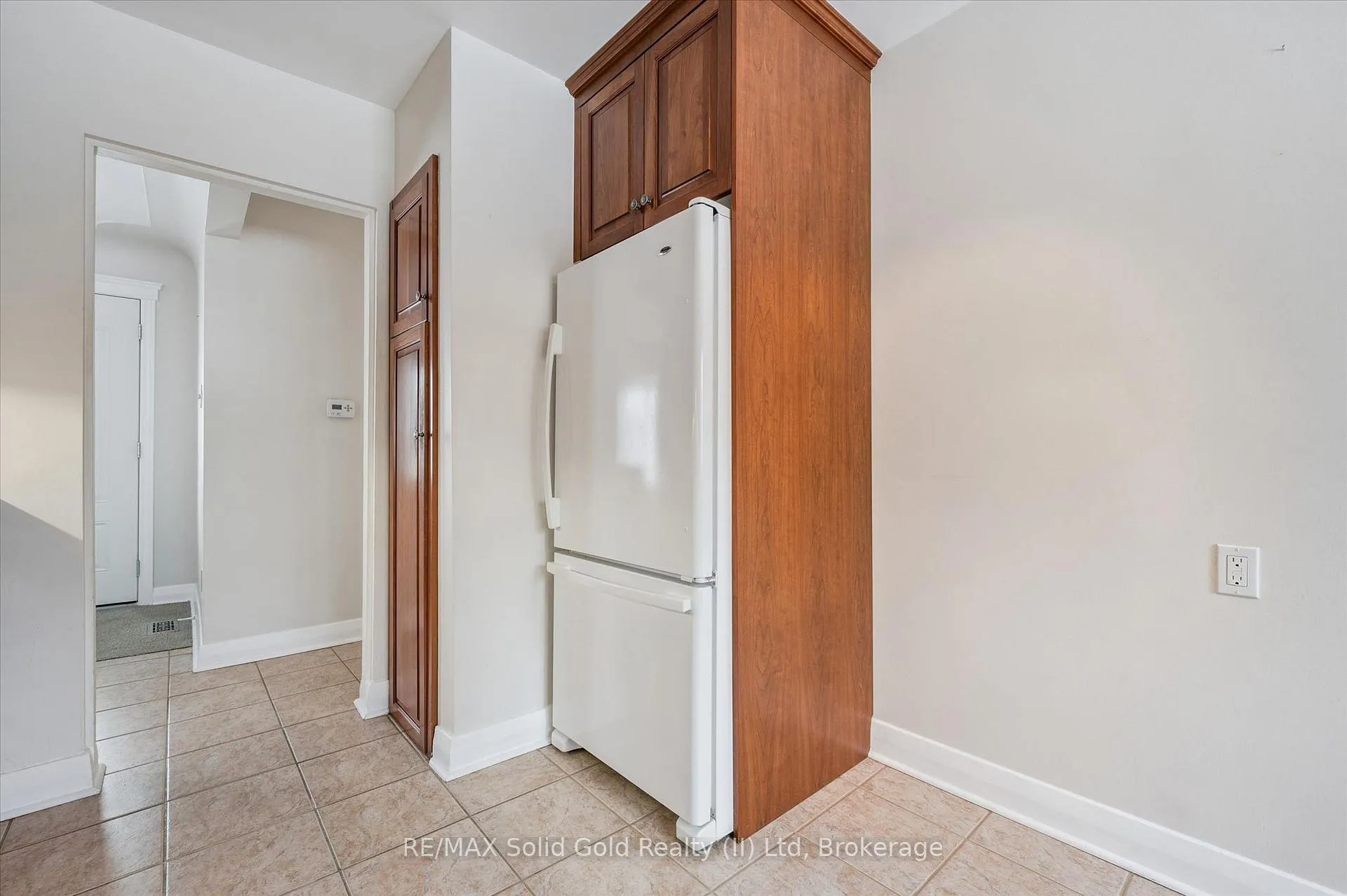 Photo 14 of 390 Dumfries Avenue, Waterloo — HOMEH
