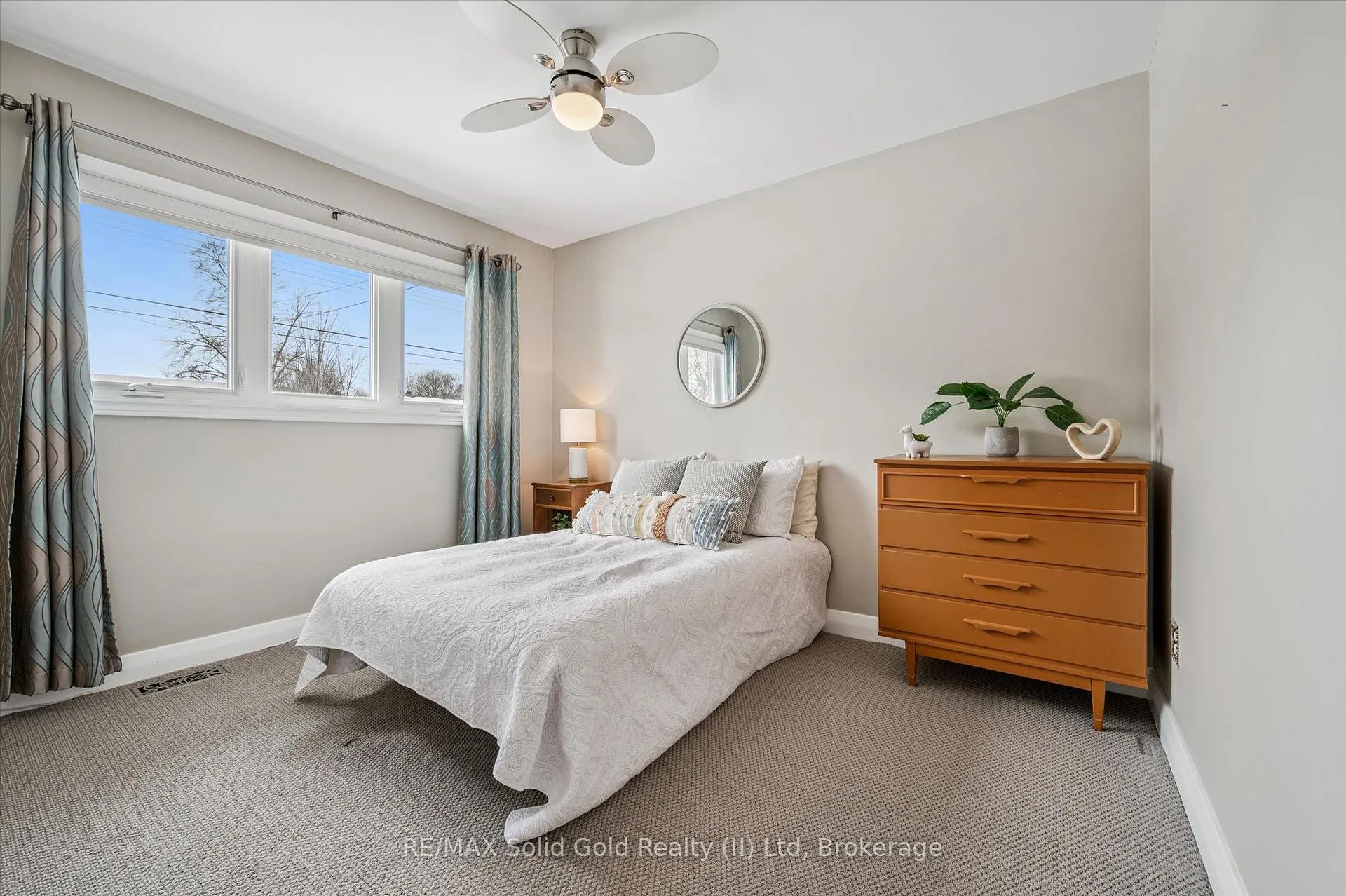 Photo 17 of 390 Dumfries Avenue, Waterloo — HOMEH