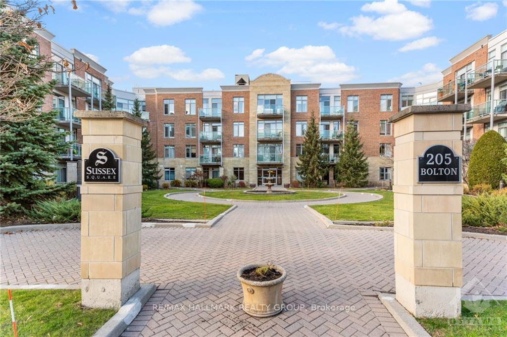 Front of Unit PH13, 205 Bolton Street