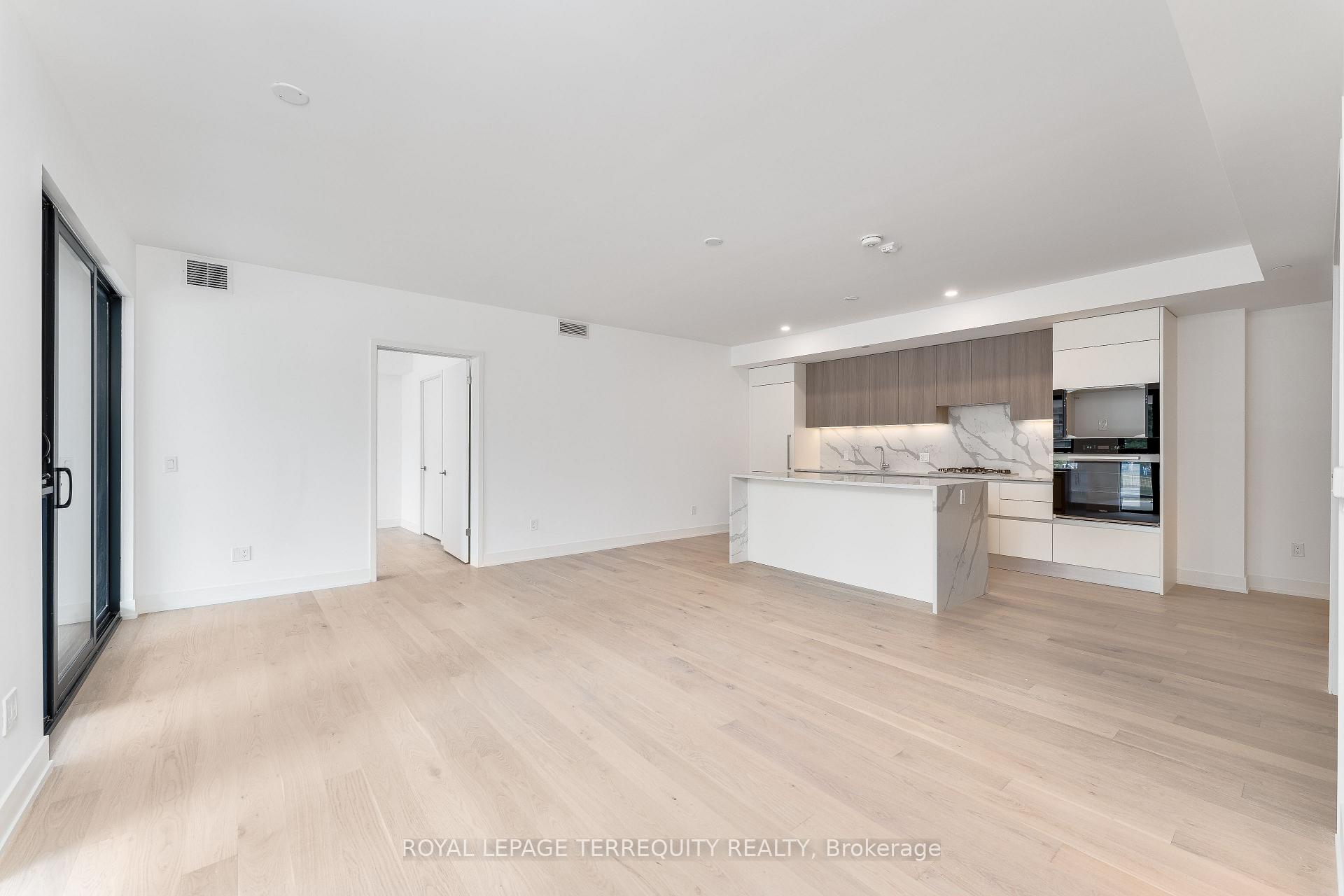 Photo 8 of Unit 207, 200 Keewatin Avenue, Toronto, Mount Pleasant East — HOMEH