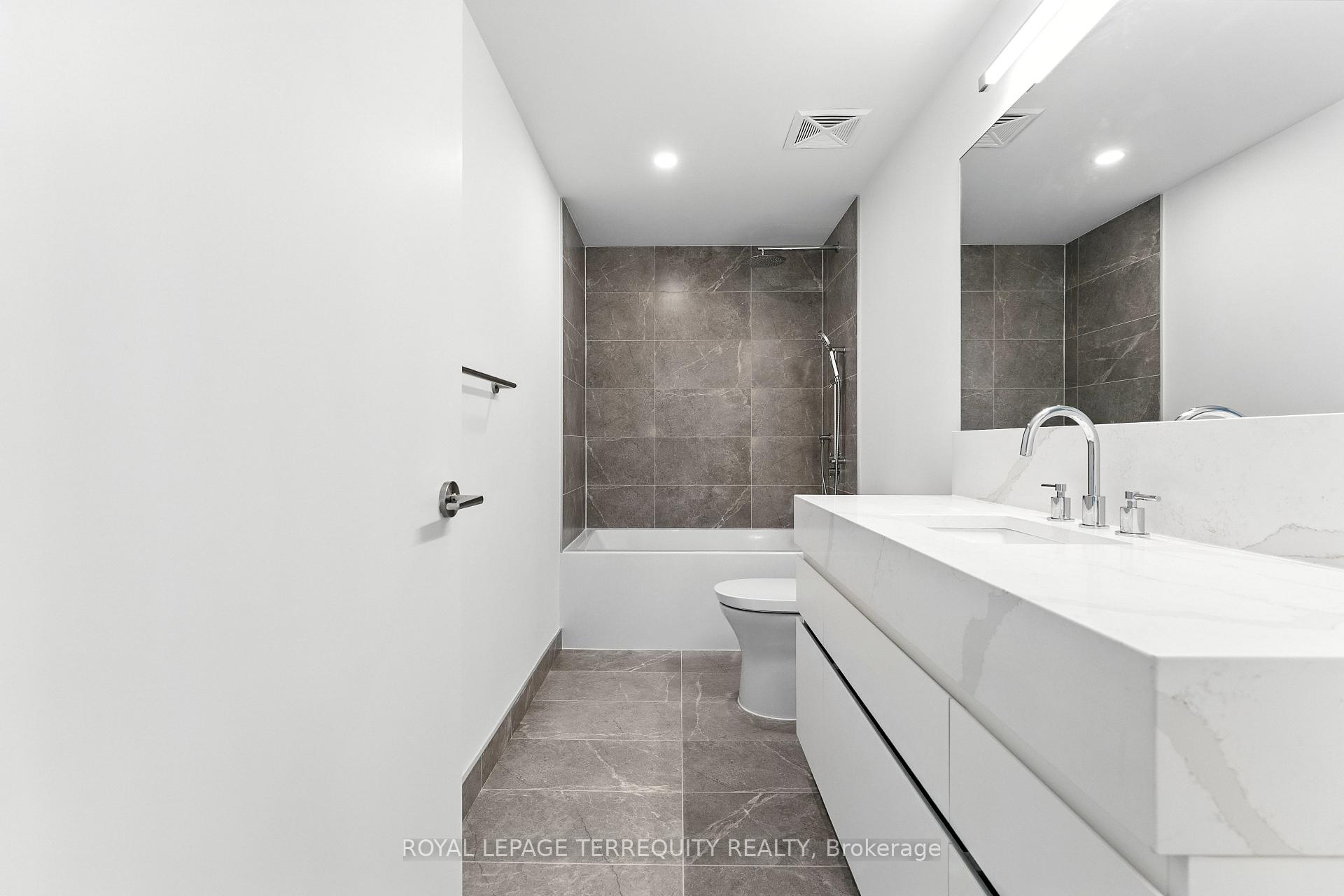 Photo 12 of Unit 207, 200 Keewatin Avenue, Toronto, Mount Pleasant East — HOMEH
