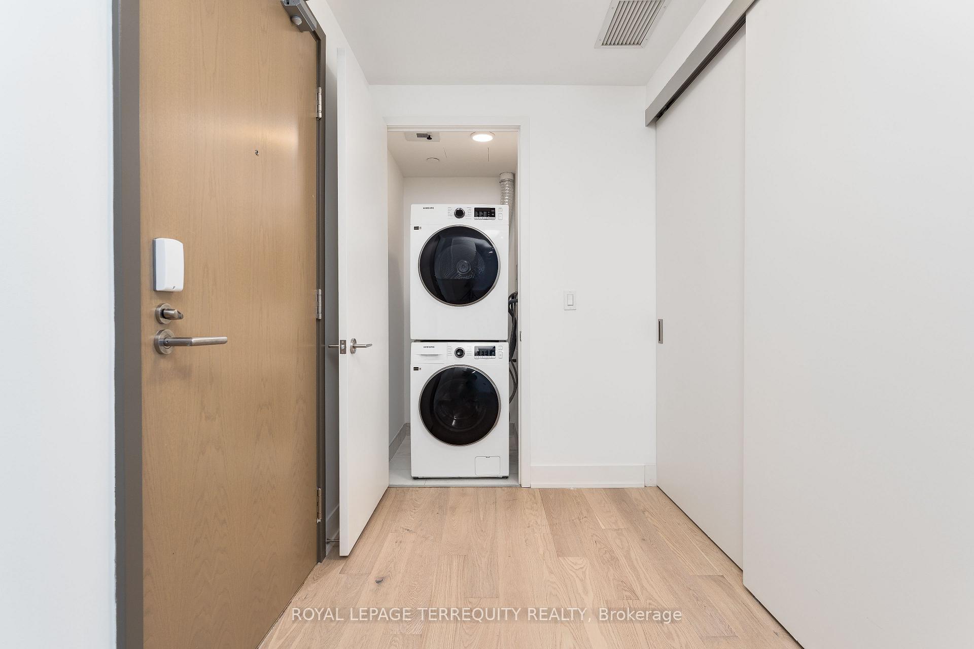 Photo 13 of Unit 207, 200 Keewatin Avenue, Toronto, Mount Pleasant East — HOMEH