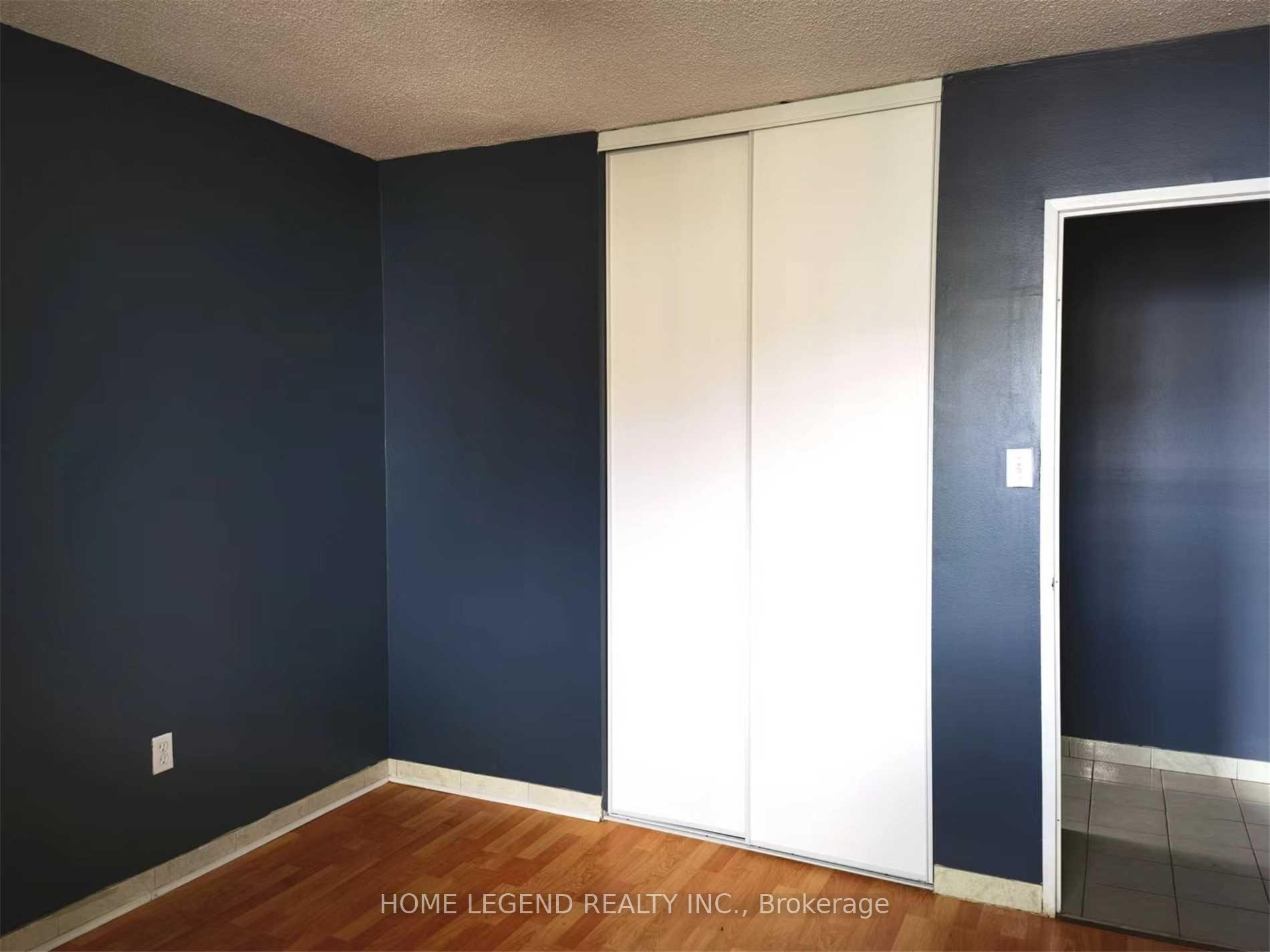 Photo 4 of Unit 1705, 340 Dixon Road, Etobicoke, Kingsview Village-The Westway — HOMEH