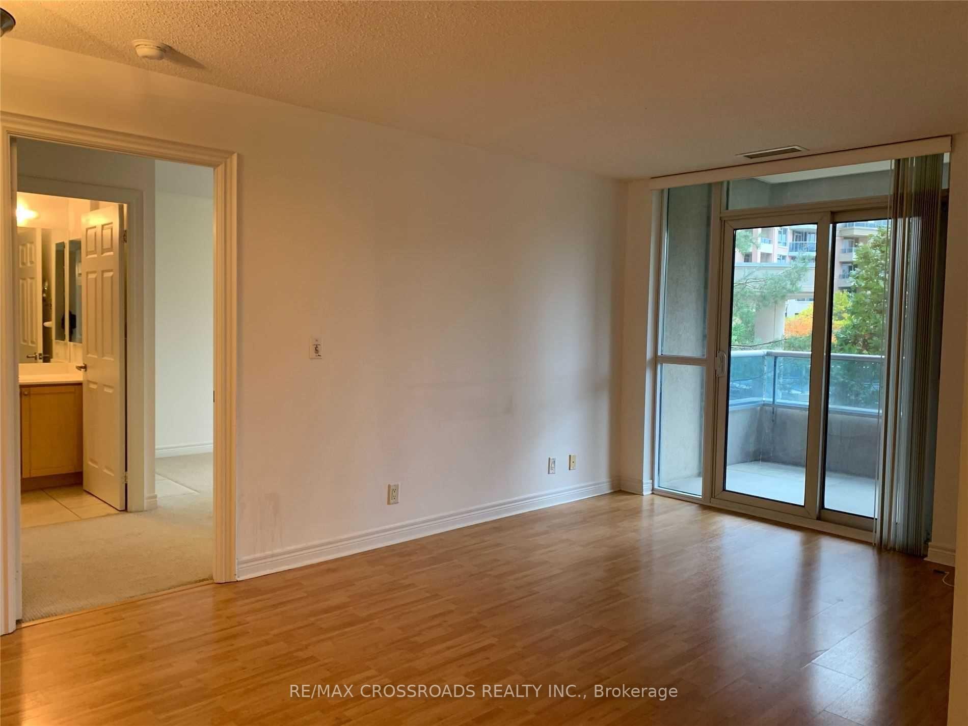 Photo 3 of Unit 232, 33 Cox Boulevard, Markham, Unionville — HOMEH