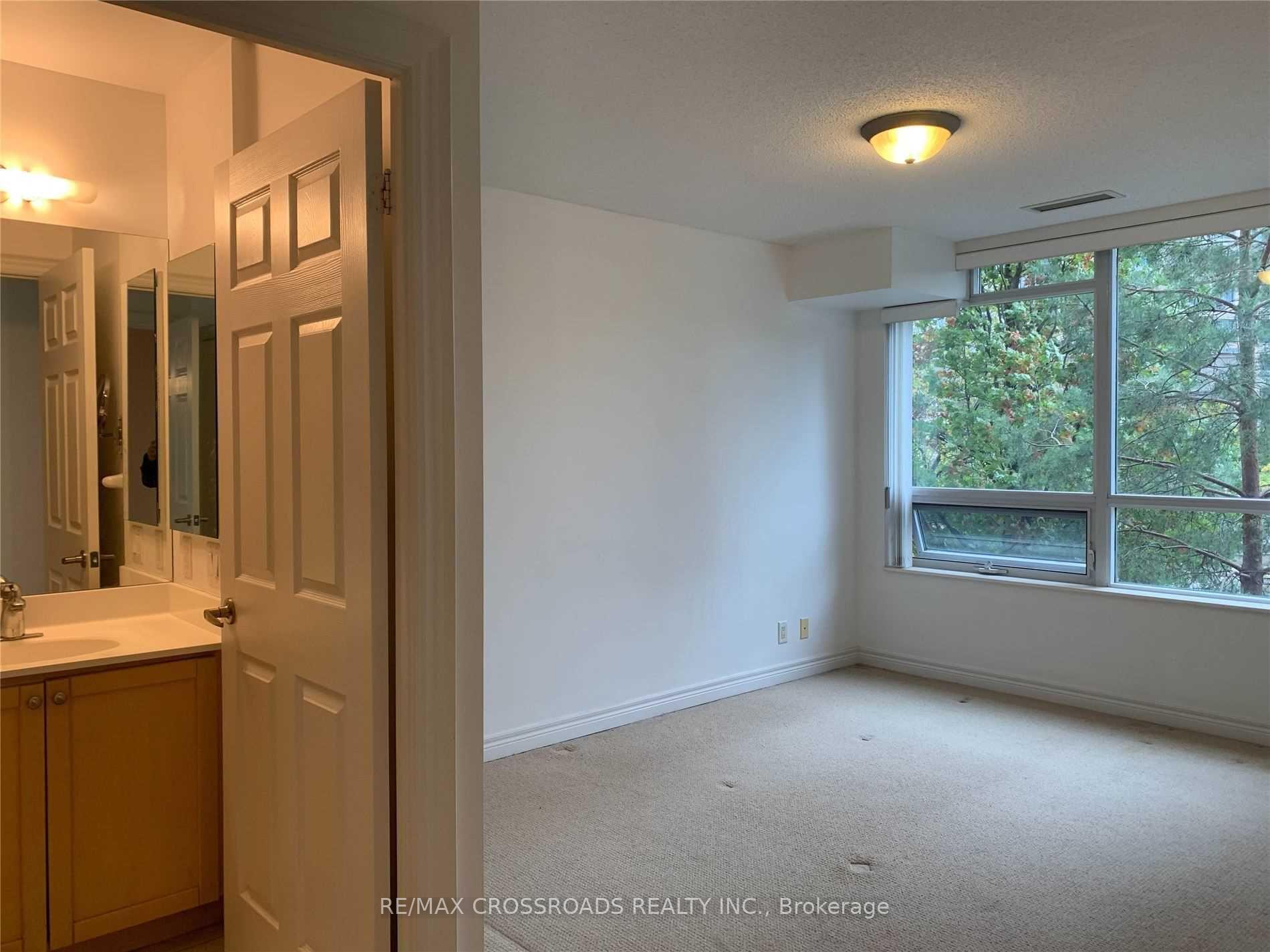 Photo 6 of Unit 232, 33 Cox Boulevard, Markham, Unionville — HOMEH