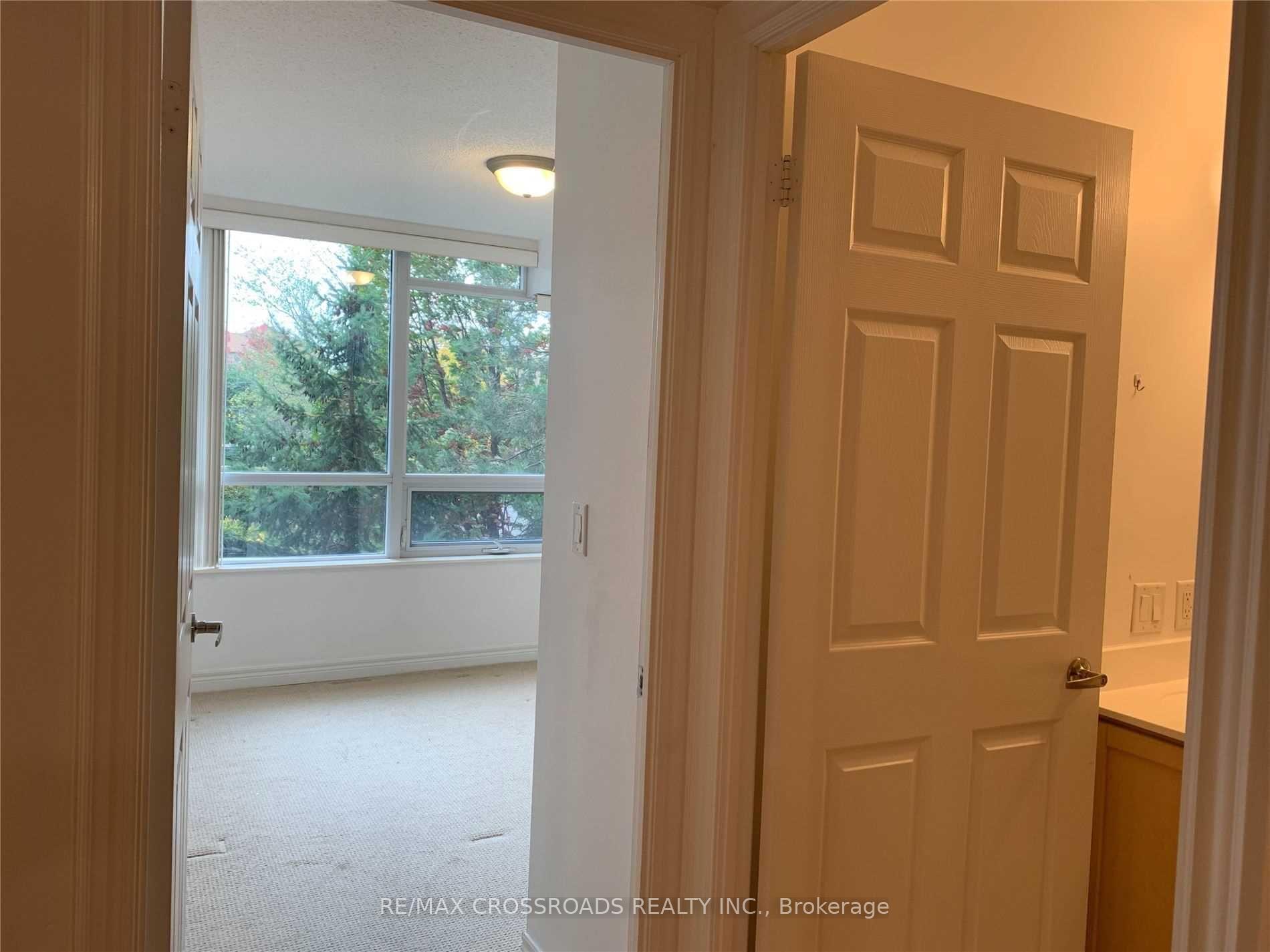 Photo 7 of Unit 232, 33 Cox Boulevard, Markham, Unionville — HOMEH
