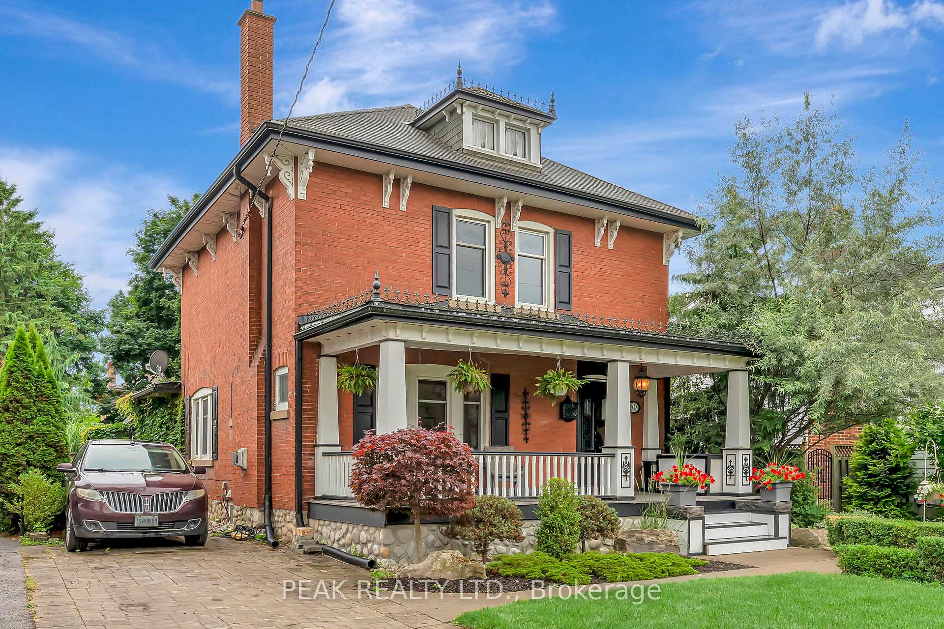 Photo 4 of 50 Jane Street, Brant, Paris — HOMEH