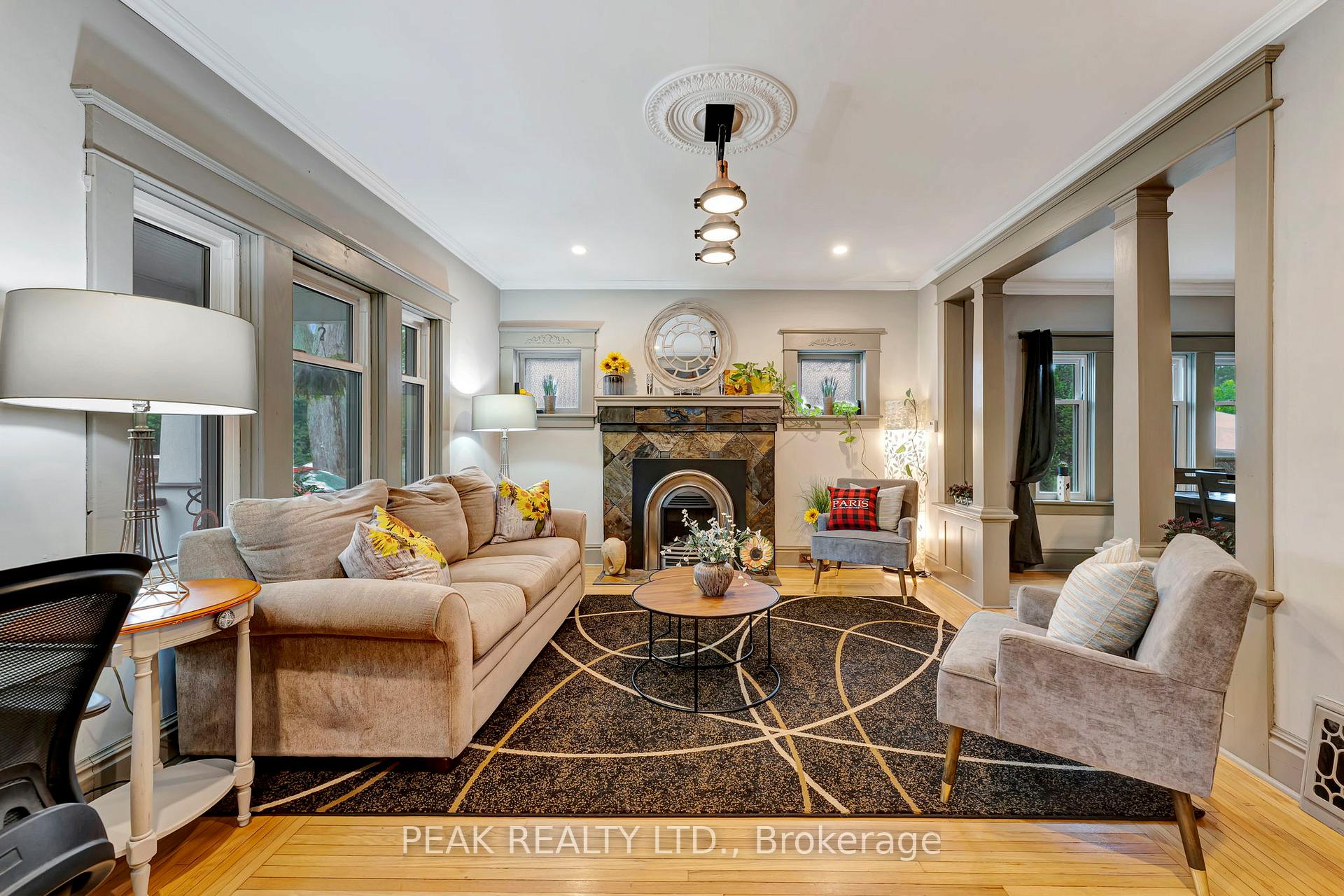 Photo 3 of 50 Jane Street, Brant, Paris — HOMEH