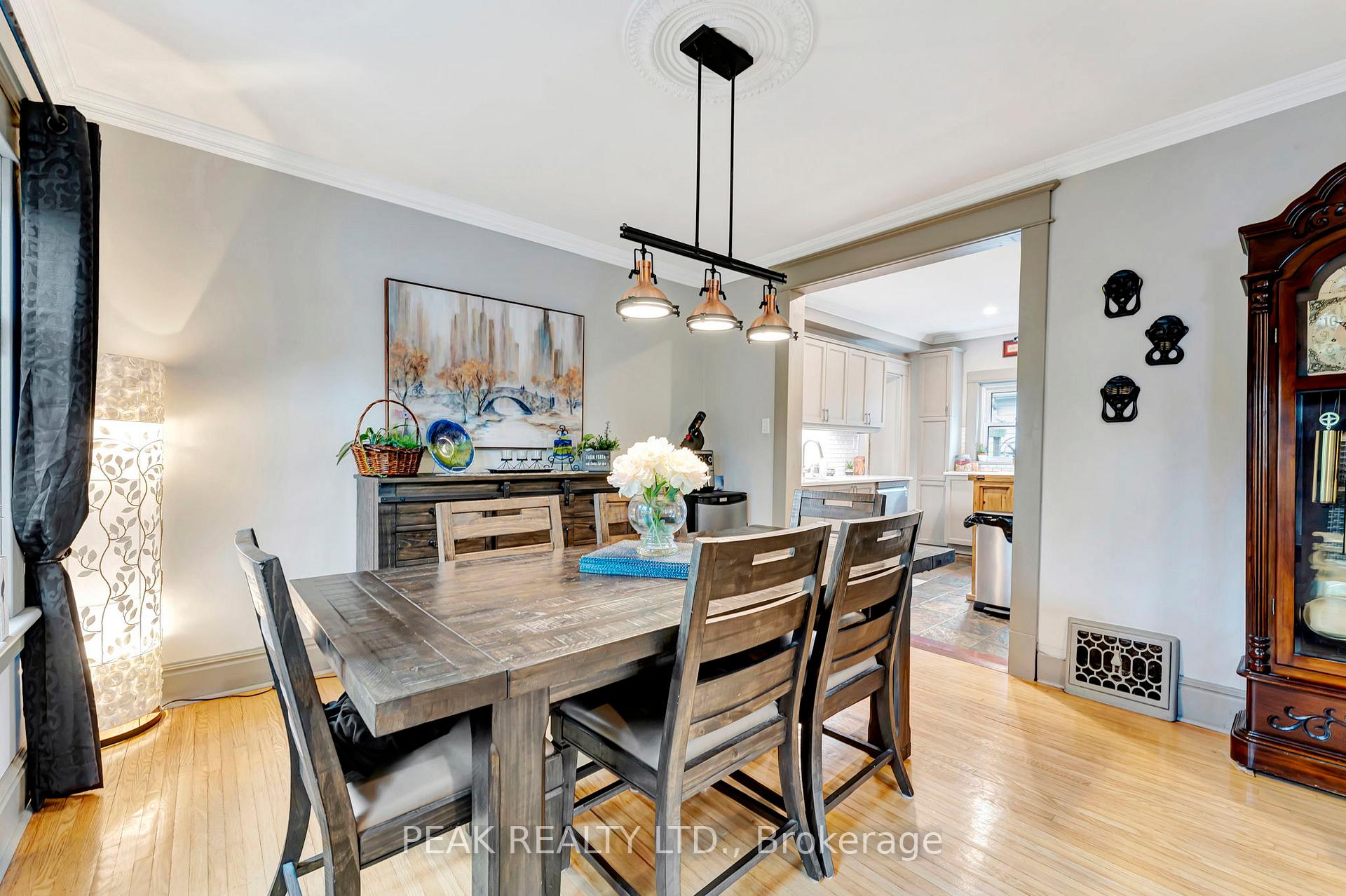 Photo 9 of 50 Jane Street, Brant, Paris — HOMEH