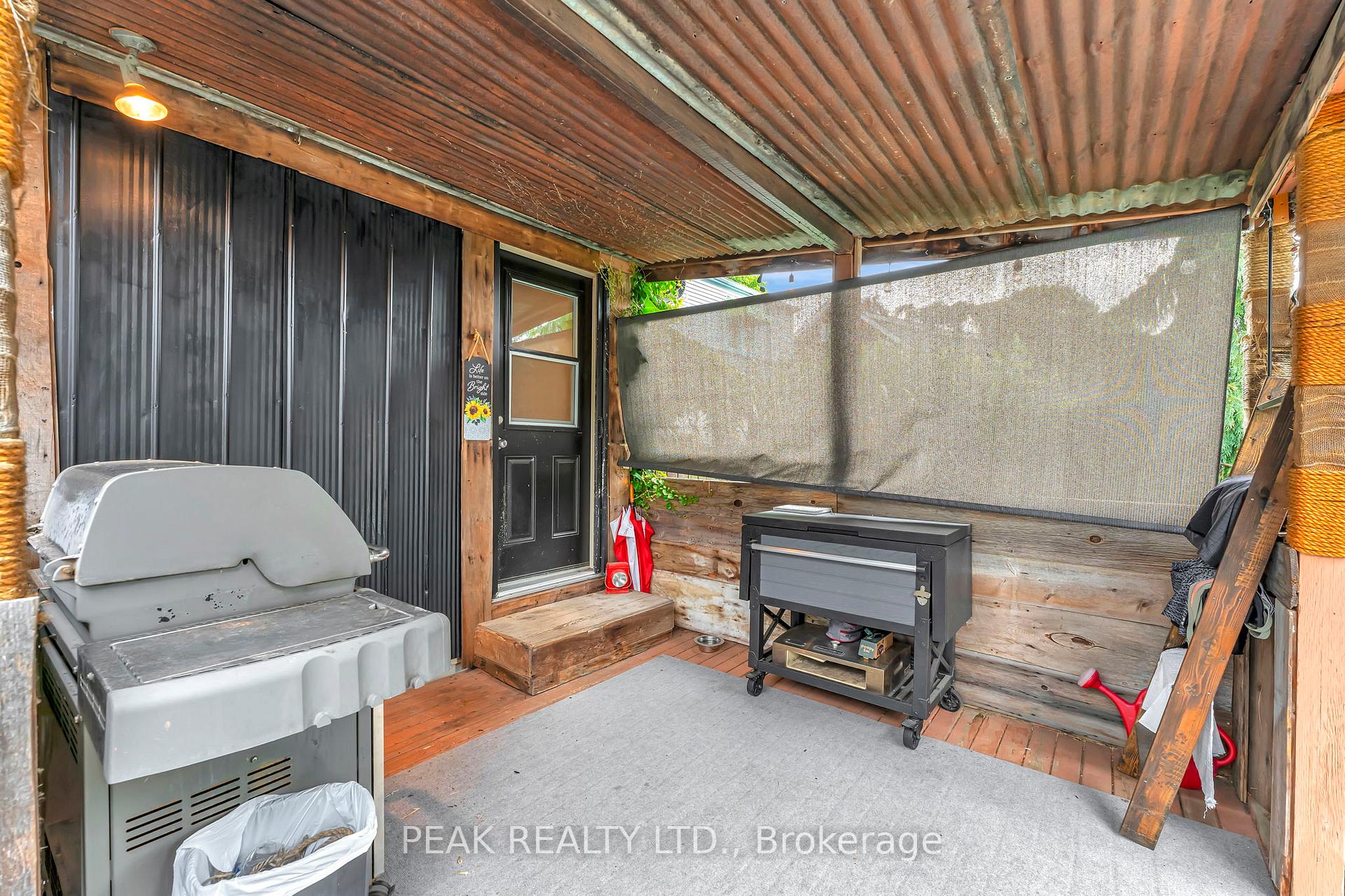 Photo 40 of 50 Jane Street, Brant, Paris — HOMEH