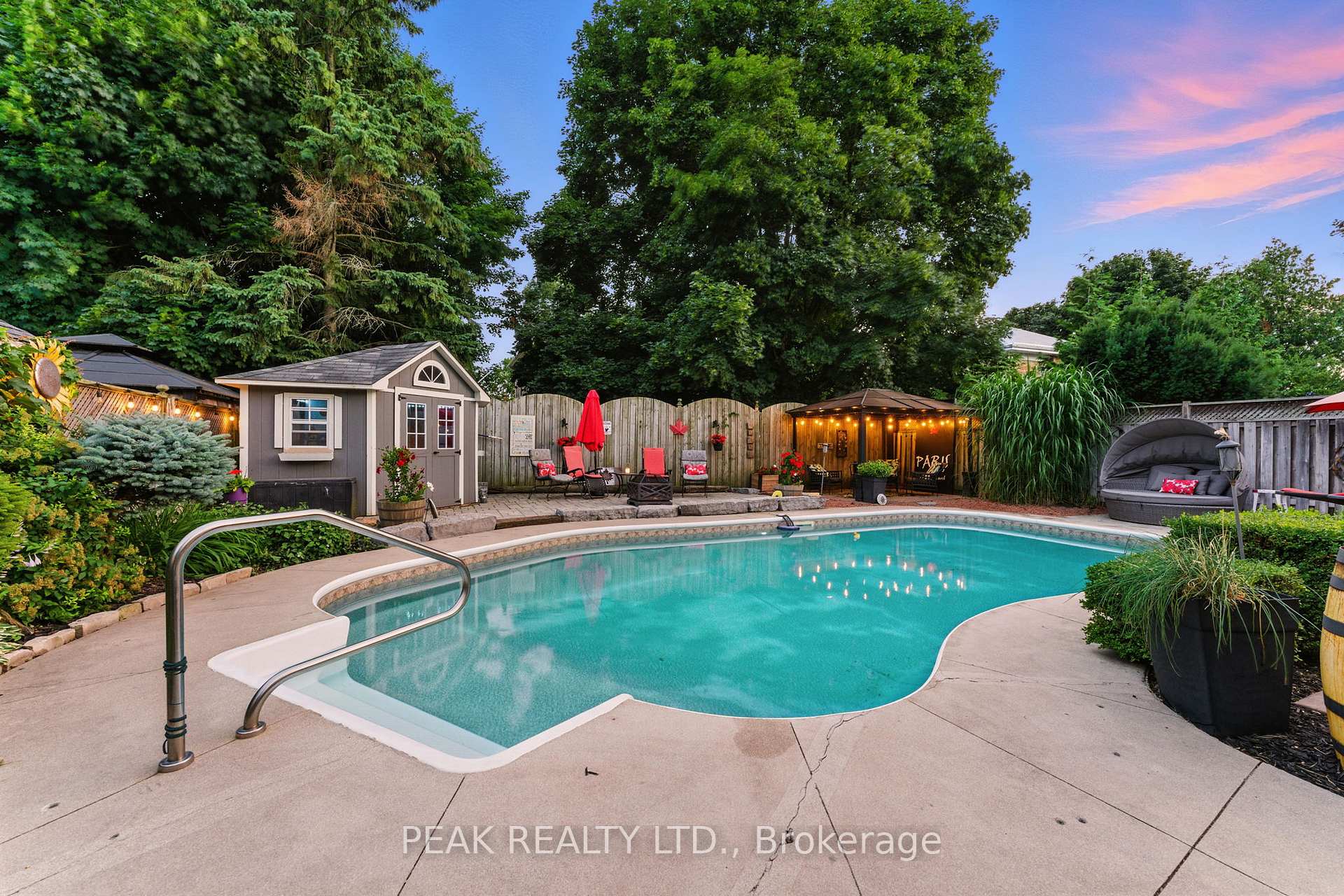Photo 50 of 50 Jane Street, Brant, Paris — HOMEH