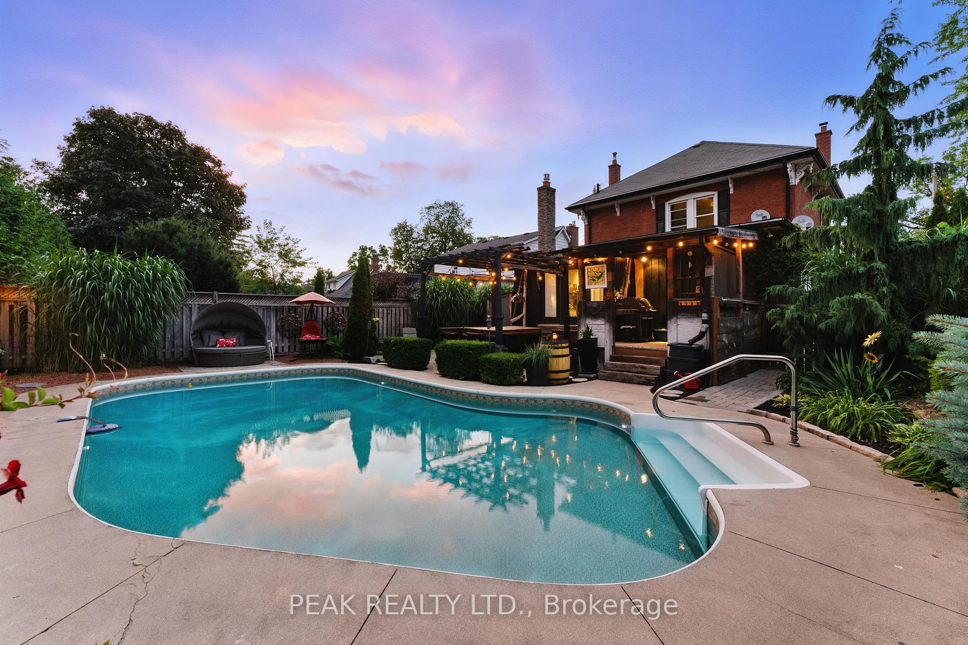 Photo 46 of 50 Jane Street, Brant, Paris — HOMEH
